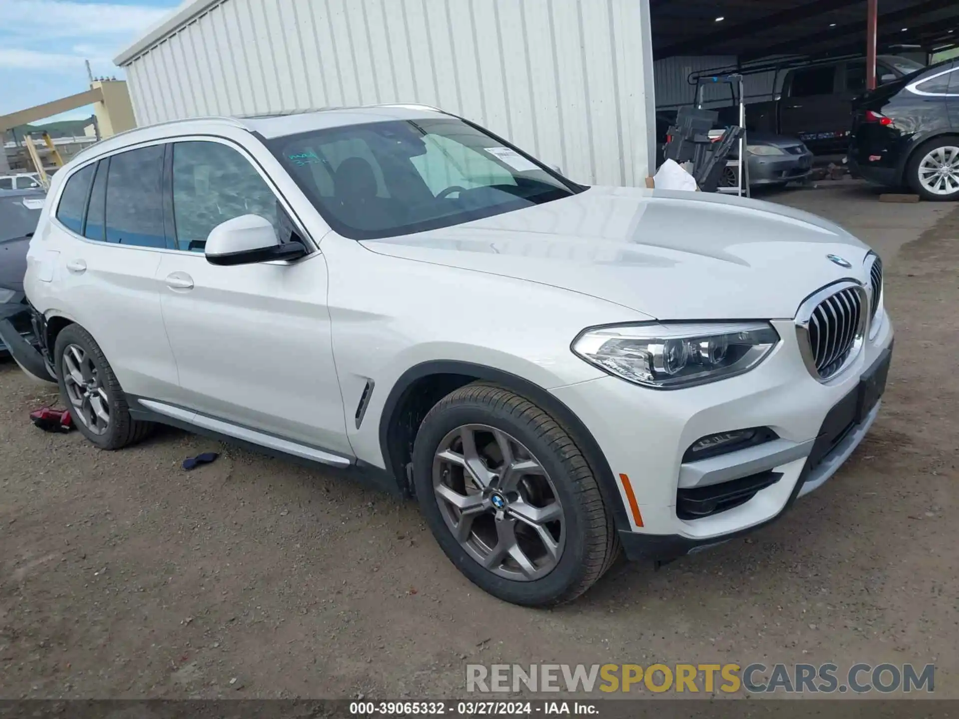 1 Photograph of a damaged car 5UXTS1C08M9E77559 BMW X3 PHEV 2021