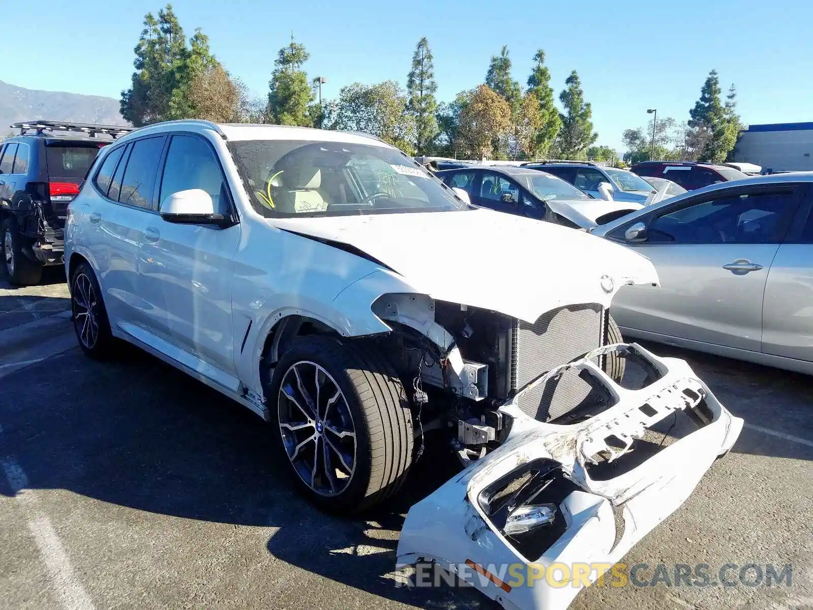 1 Photograph of a damaged car 5UXTR7C50KLE97167 BMW X3 SDRIVE3 2019