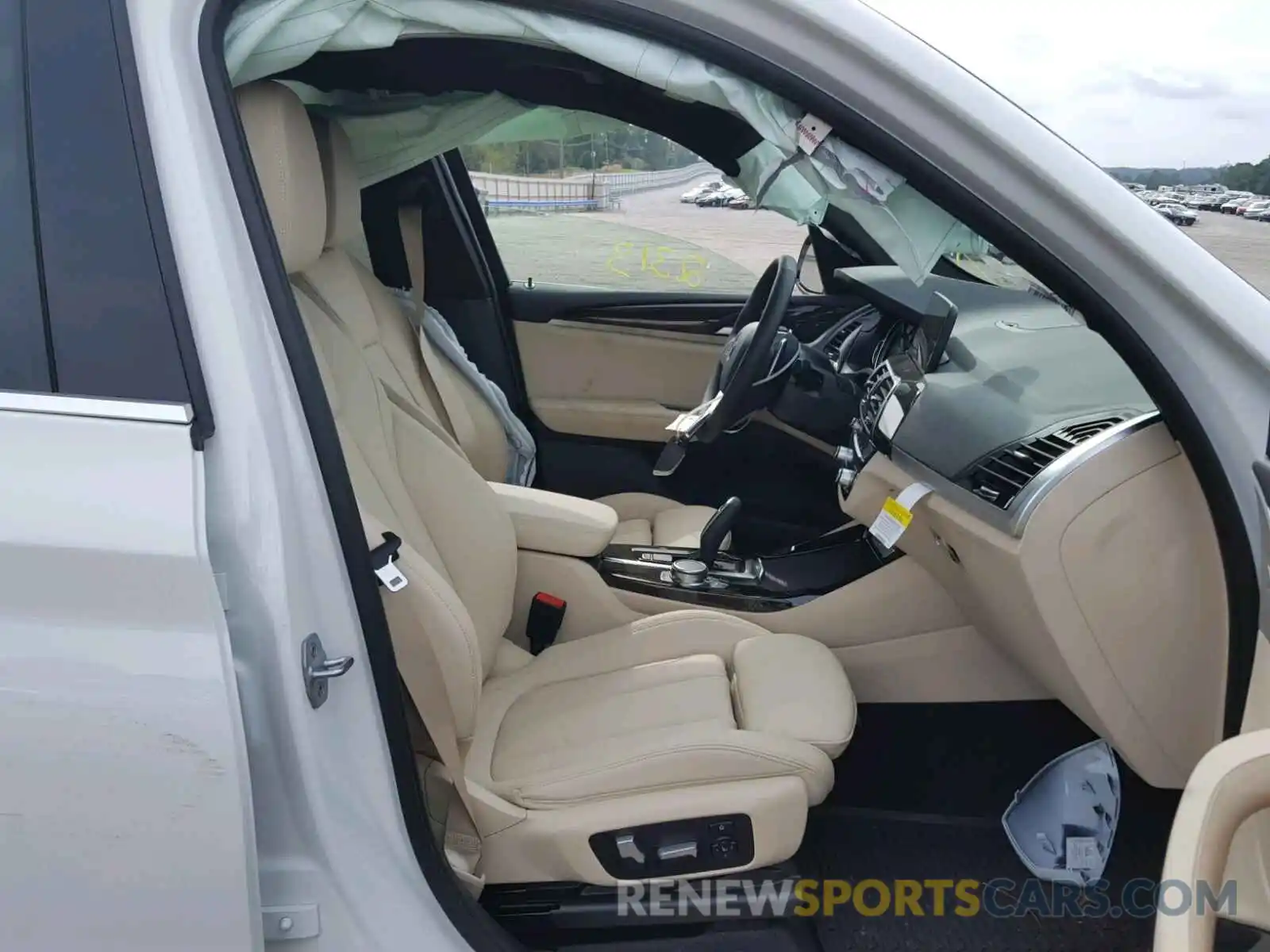 5 Photograph of a damaged car 5UXTR7C50KLF27459 BMW X3 SDRIVE3 2019