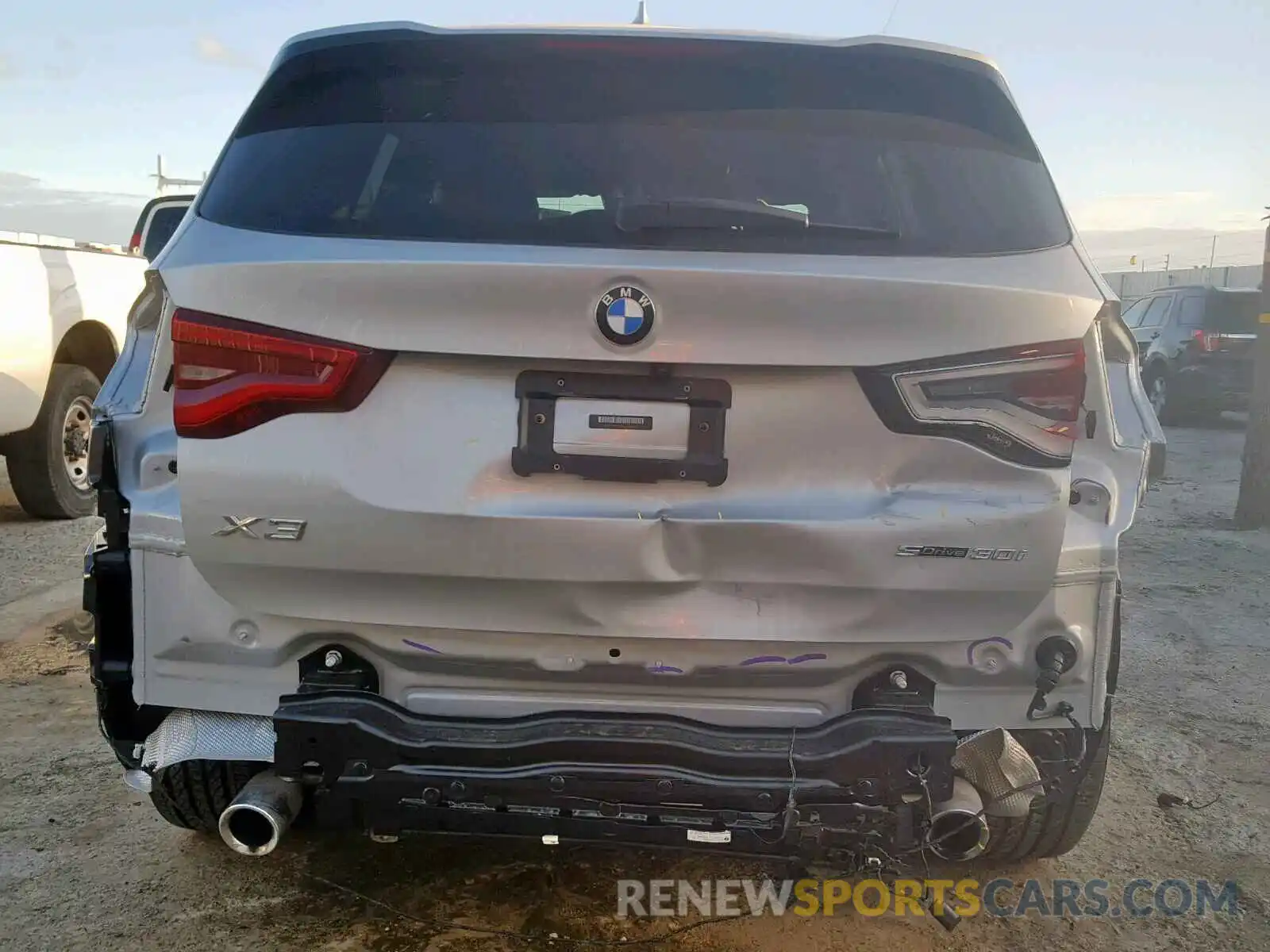 9 Photograph of a damaged car 5UXTR7C51KLA48595 BMW X3 SDRIVE3 2019