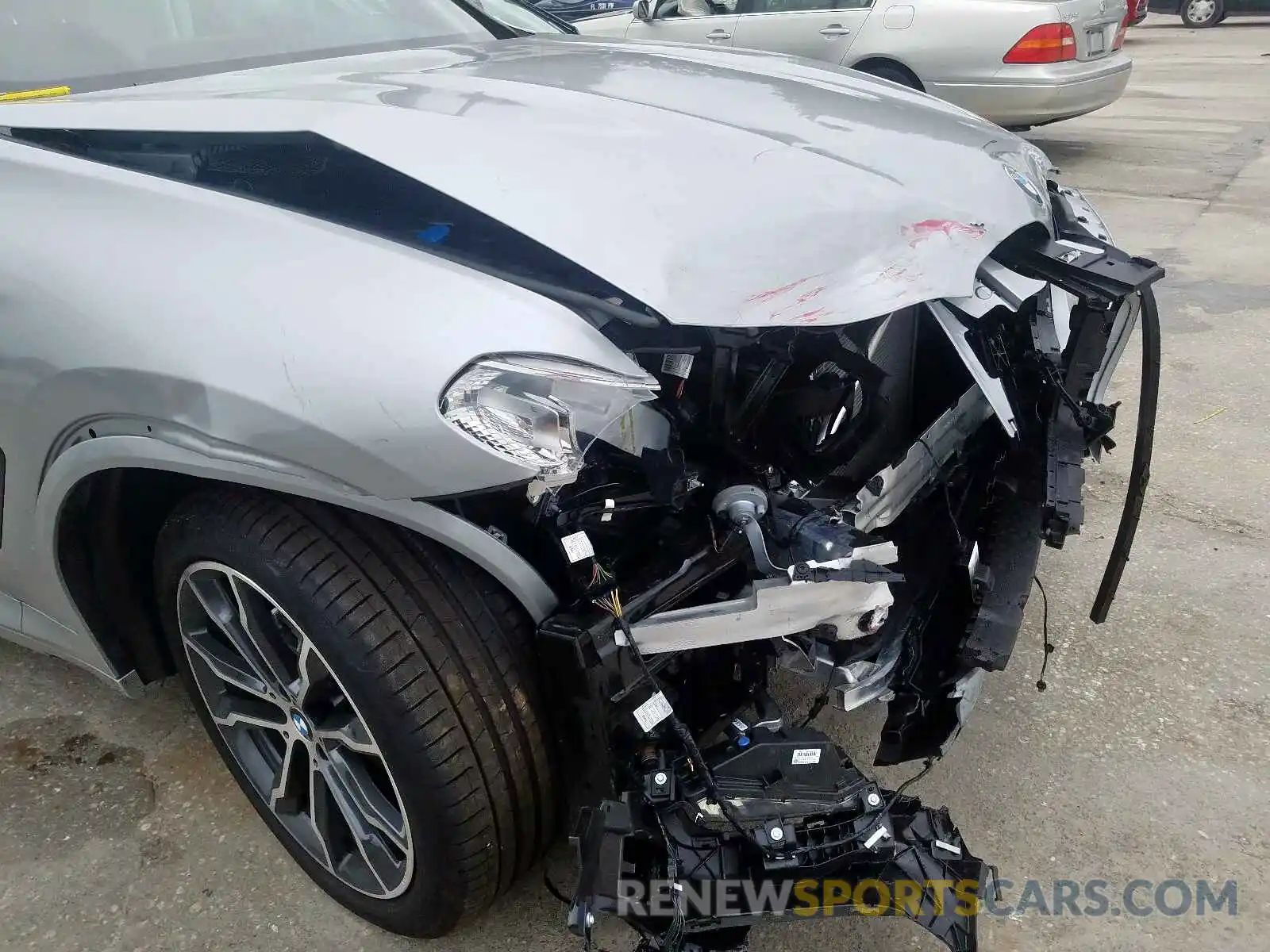 9 Photograph of a damaged car 5UXTR7C51KLF36168 BMW X3 SDRIVE3 2019