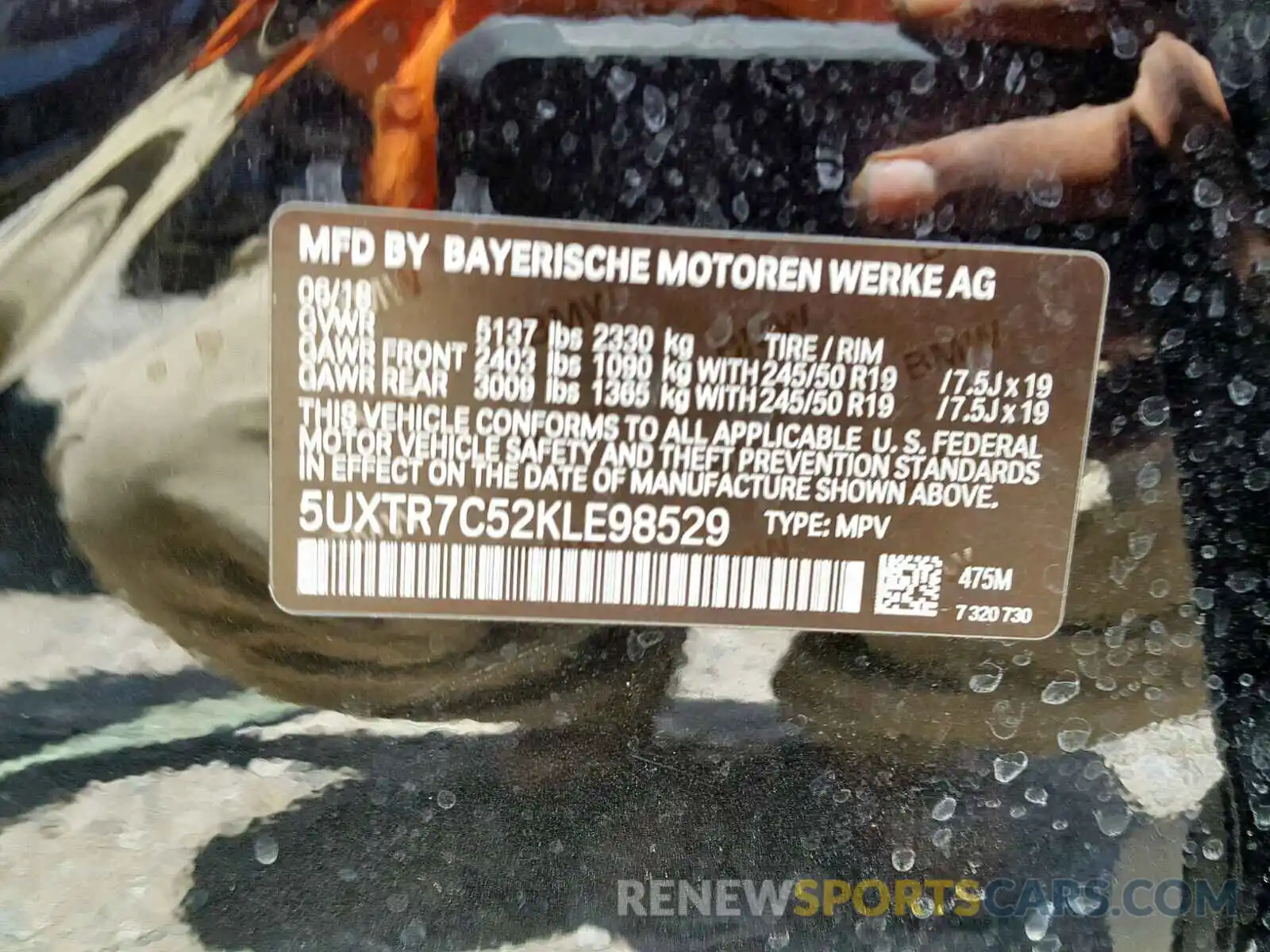 10 Photograph of a damaged car 5UXTR7C52KLE98529 BMW X3 SDRIVE3 2019