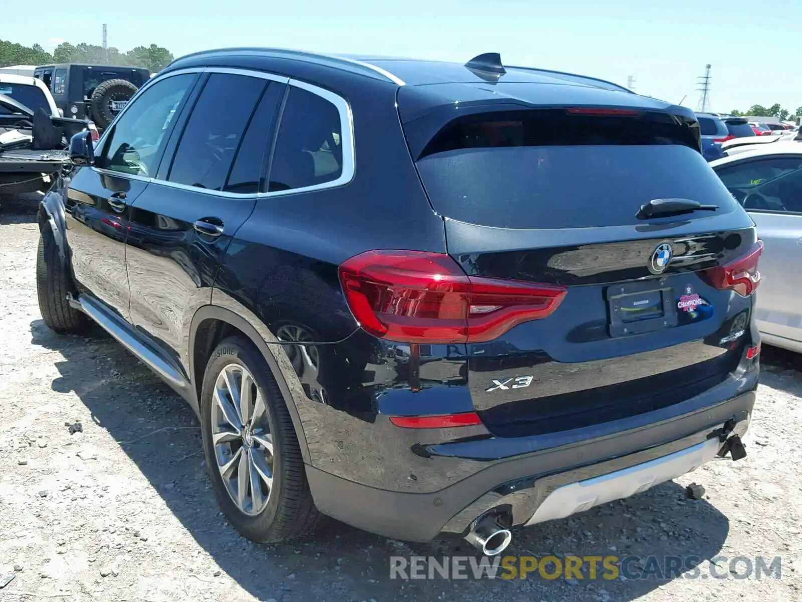 3 Photograph of a damaged car 5UXTR7C52KLE98529 BMW X3 SDRIVE3 2019