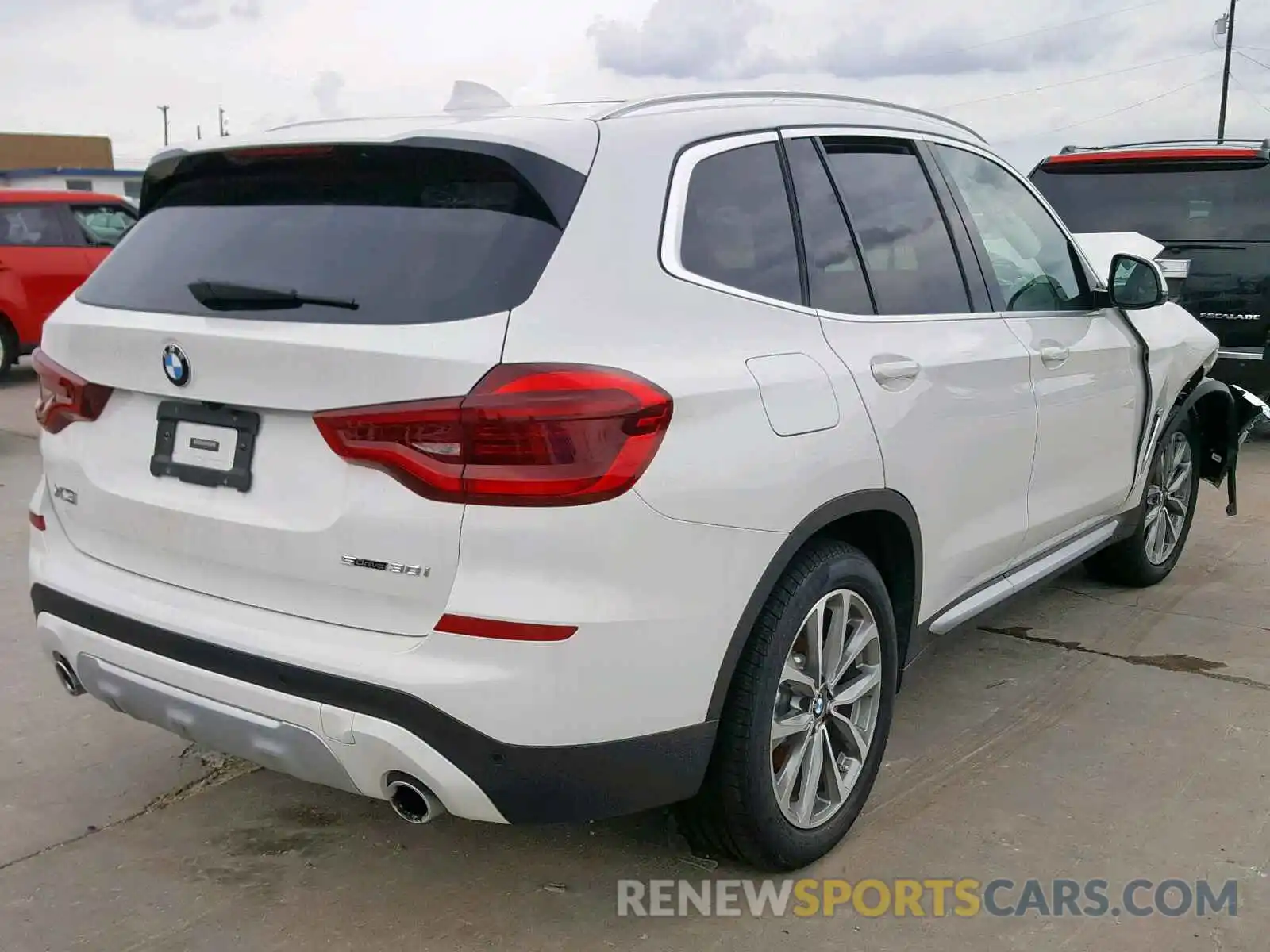 4 Фотография поврежденного автомобиля 5UXTR7C52KLF34851 BMW X3 SDRIVE3 2019