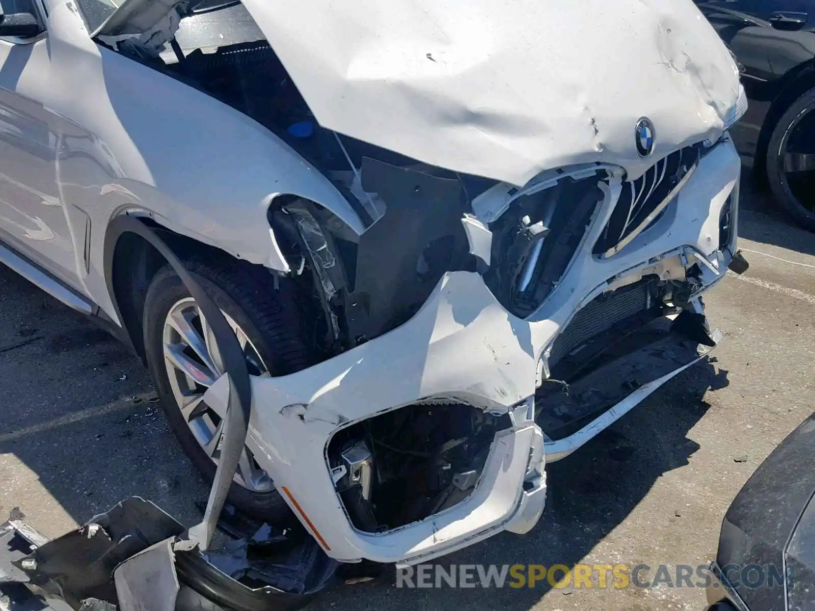 9 Photograph of a damaged car 5UXTR7C54KLE93722 BMW X3 SDRIVE3 2019