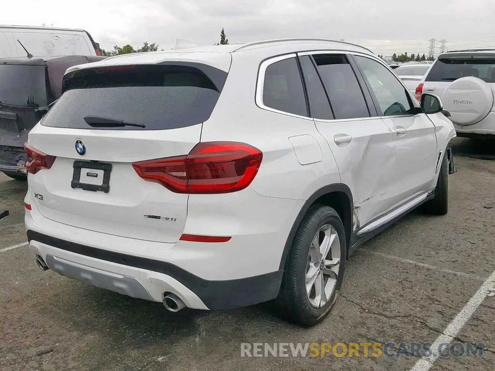 4 Фотография поврежденного автомобиля 5UXTR7C54KLE94692 BMW X3 SDRIVE3 2019