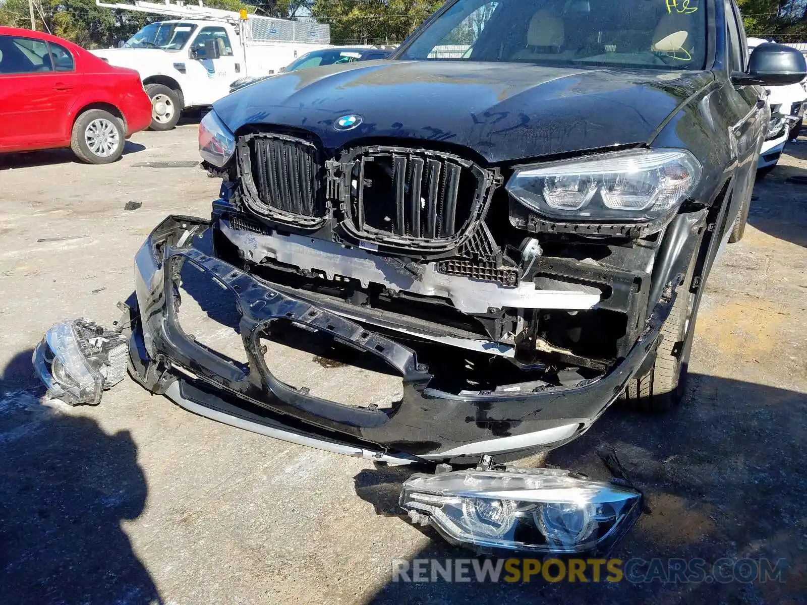 9 Photograph of a damaged car 5UXTR7C55KLE97052 BMW X3 SDRIVE3 2019