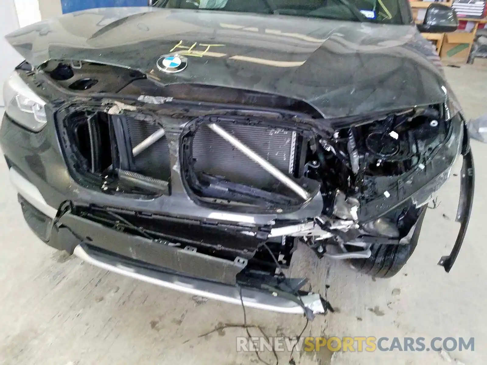 9 Photograph of a damaged car 5UXTR7C55KLF26176 BMW X3 SDRIVE3 2019