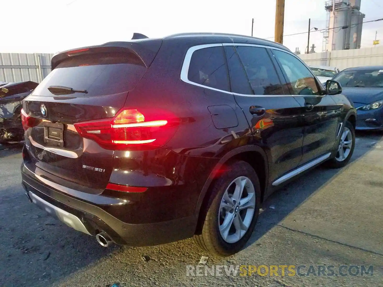 4 Photograph of a damaged car 5UXTR7C56KLF35565 BMW X3 SDRIVE3 2019