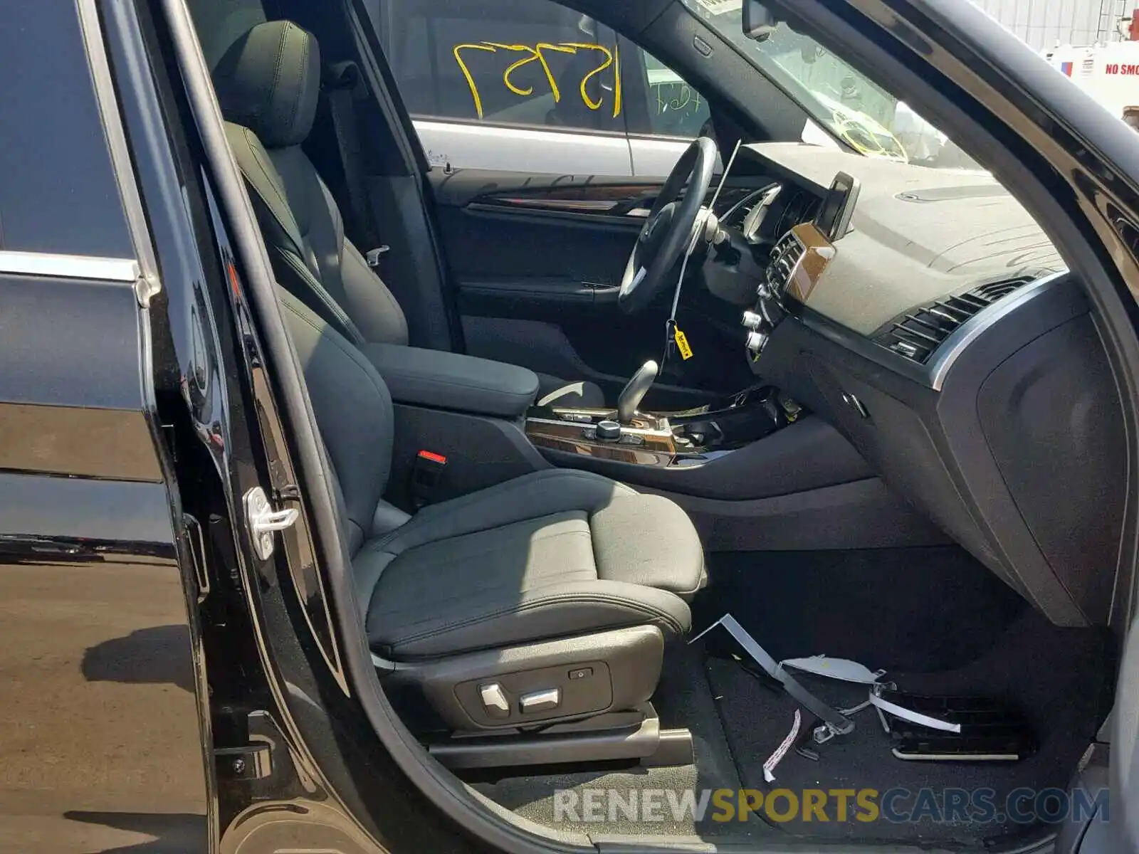 5 Photograph of a damaged car 5UXTR7C57KLA48214 BMW X3 SDRIVE3 2019