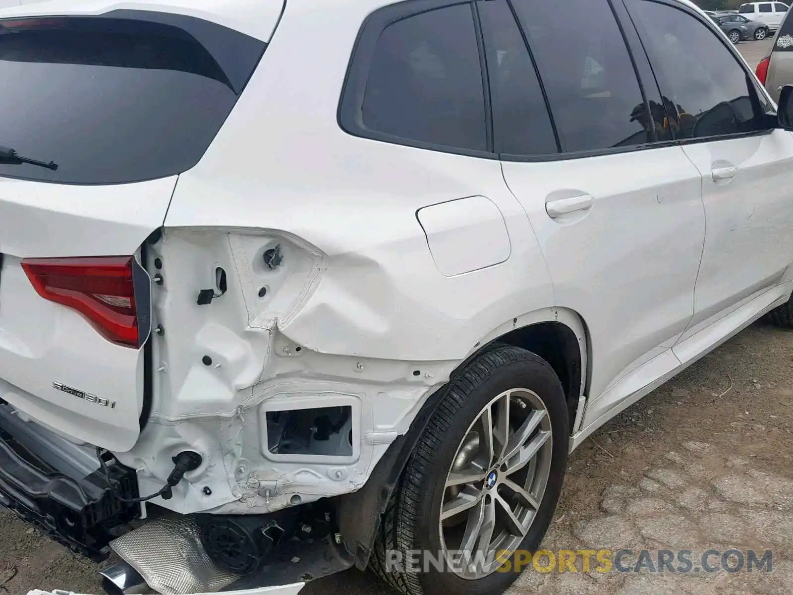 9 Photograph of a damaged car 5UXTR7C57KLE94699 BMW X3 SDRIVE3 2019