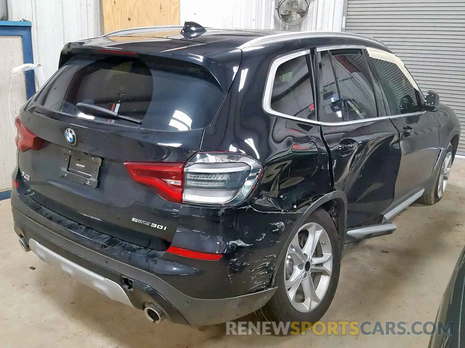 4 Photograph of a damaged car 5UXTR7C58KLE94632 BMW X3 SDRIVE3 2019