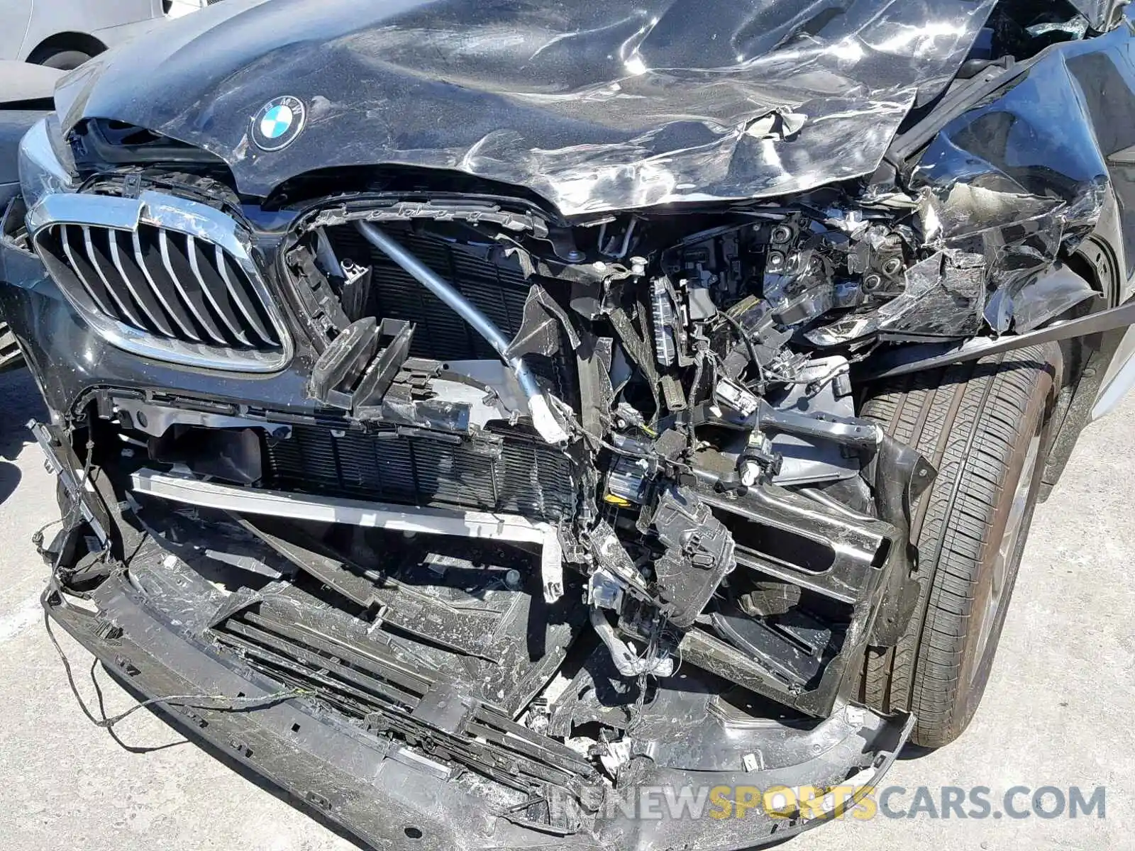 9 Photograph of a damaged car 5UXTR7C58KLR51405 BMW X3 SDRIVE3 2019