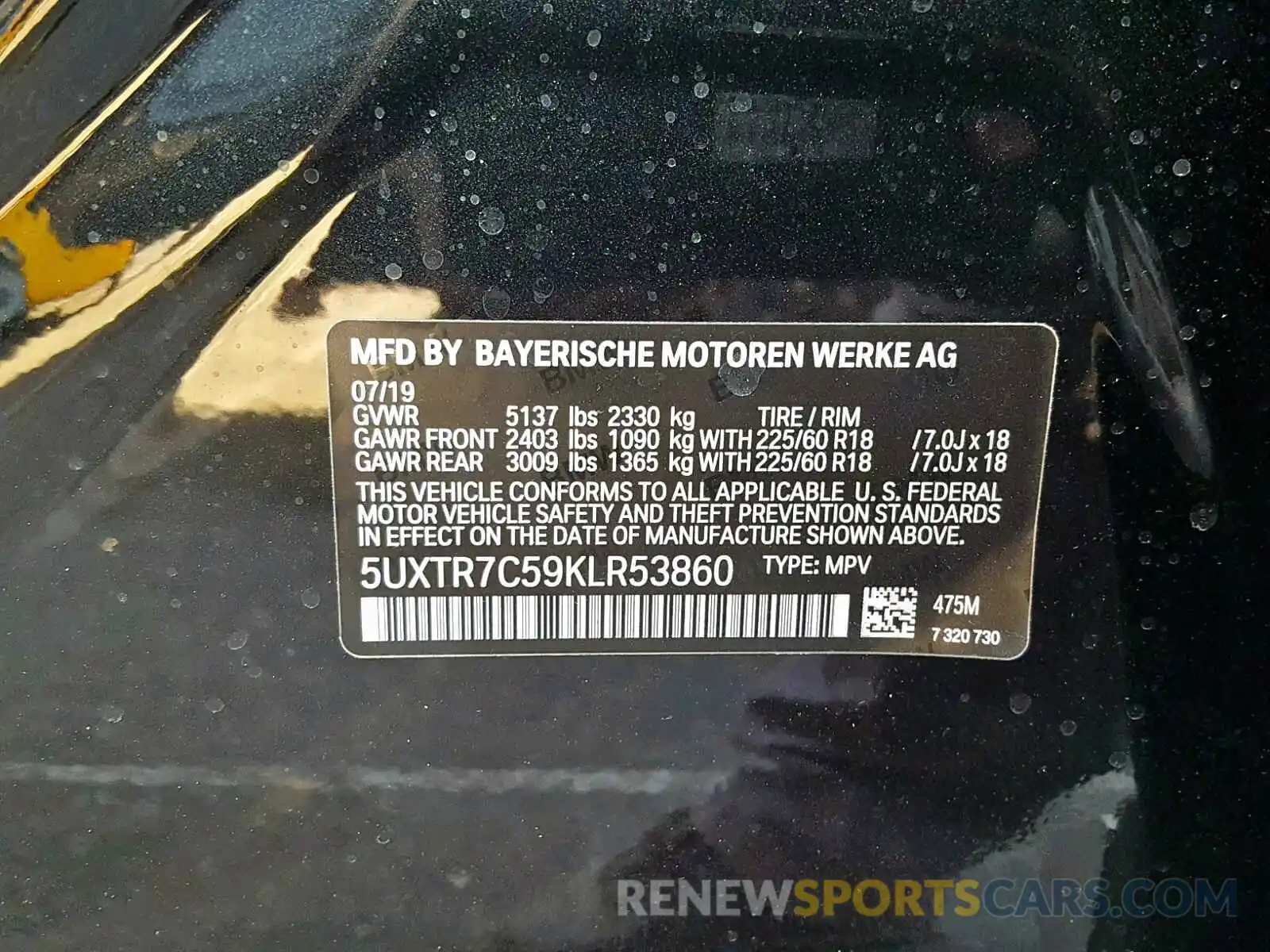 10 Photograph of a damaged car 5UXTR7C59KLR53860 BMW X3 SDRIVE3 2019