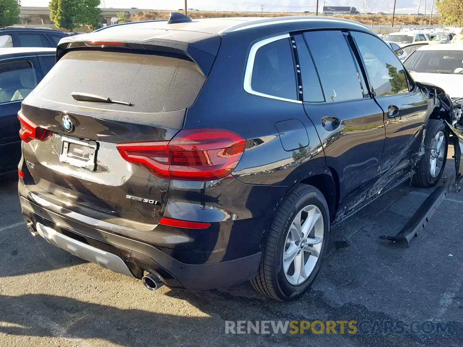 4 Photograph of a damaged car 5UXTR7C59KLR53860 BMW X3 SDRIVE3 2019