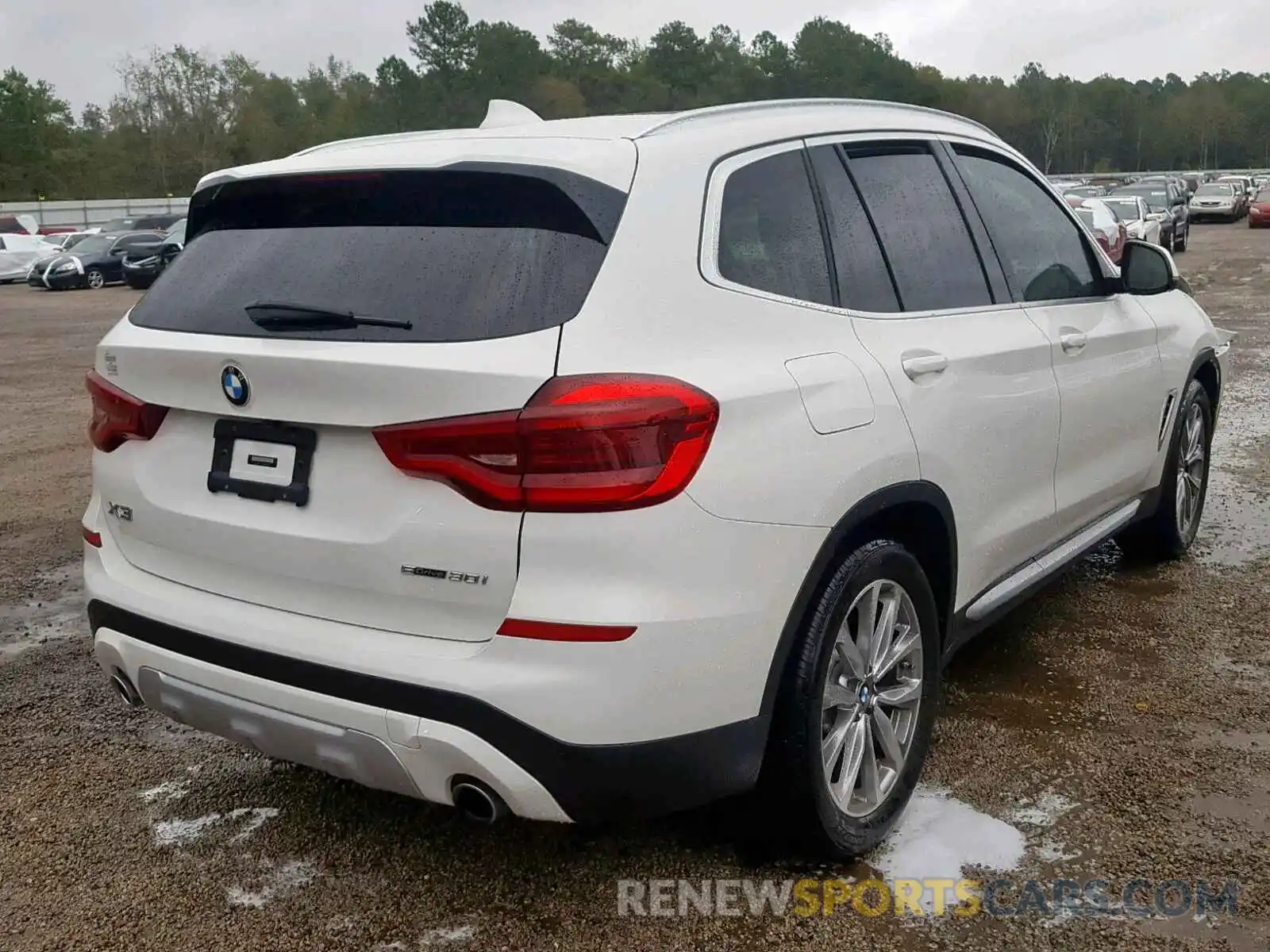 4 Photograph of a damaged car 5UXTR7C5XKLE94194 BMW X3 SDRIVE3 2019