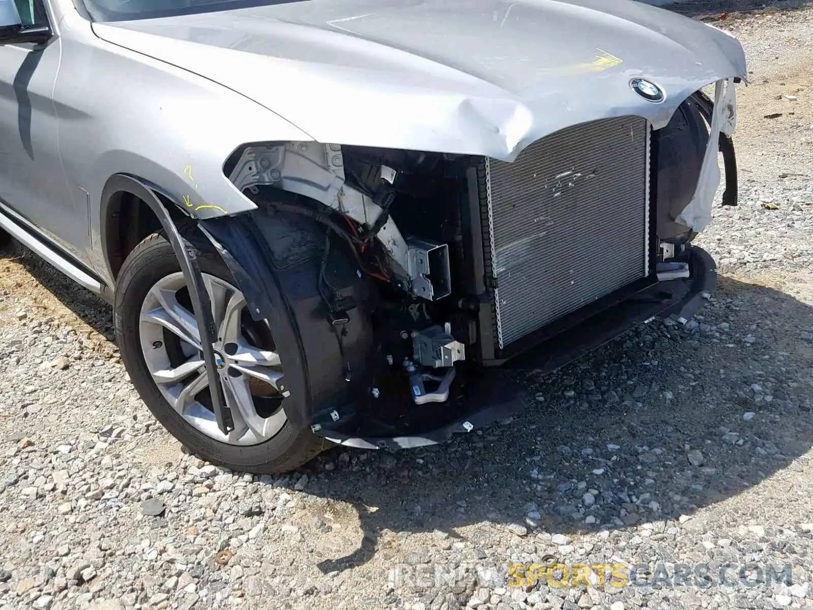 9 Photograph of a damaged car 5UXTR7C5XKLE98634 BMW X3 SDRIVE3 2019