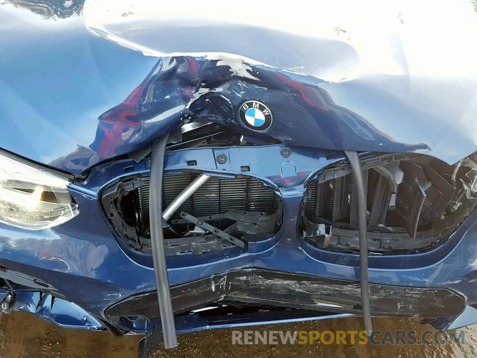 9 Photograph of a damaged car 5UXTY9C03LLE59520 BMW X3 XDRIVEM 2020