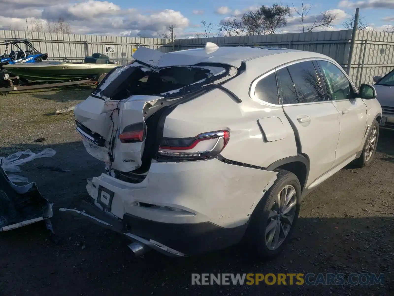 4 Photograph of a damaged car 5UXUJ3C50KLA58460 BMW X4 2019