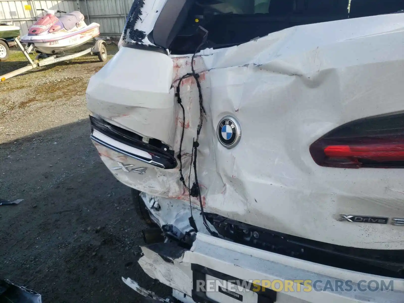 9 Photograph of a damaged car 5UXUJ3C50KLA58460 BMW X4 2019