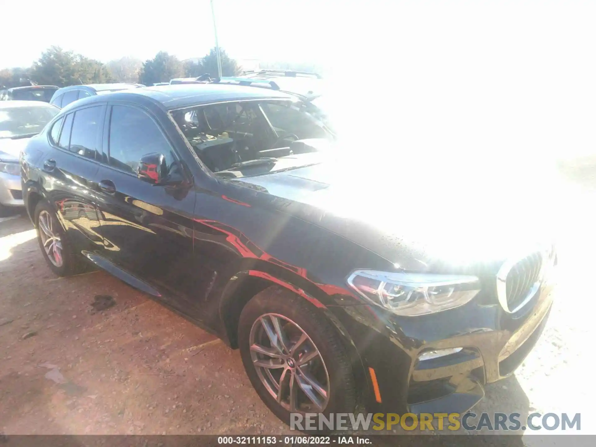 1 Photograph of a damaged car 5UXUJ3C50KLA58510 BMW X4 2019