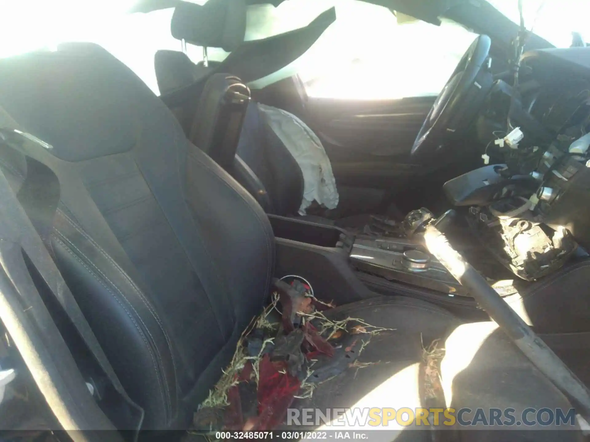 5 Photograph of a damaged car 5UXUJ3C50KLG52191 BMW X4 2019