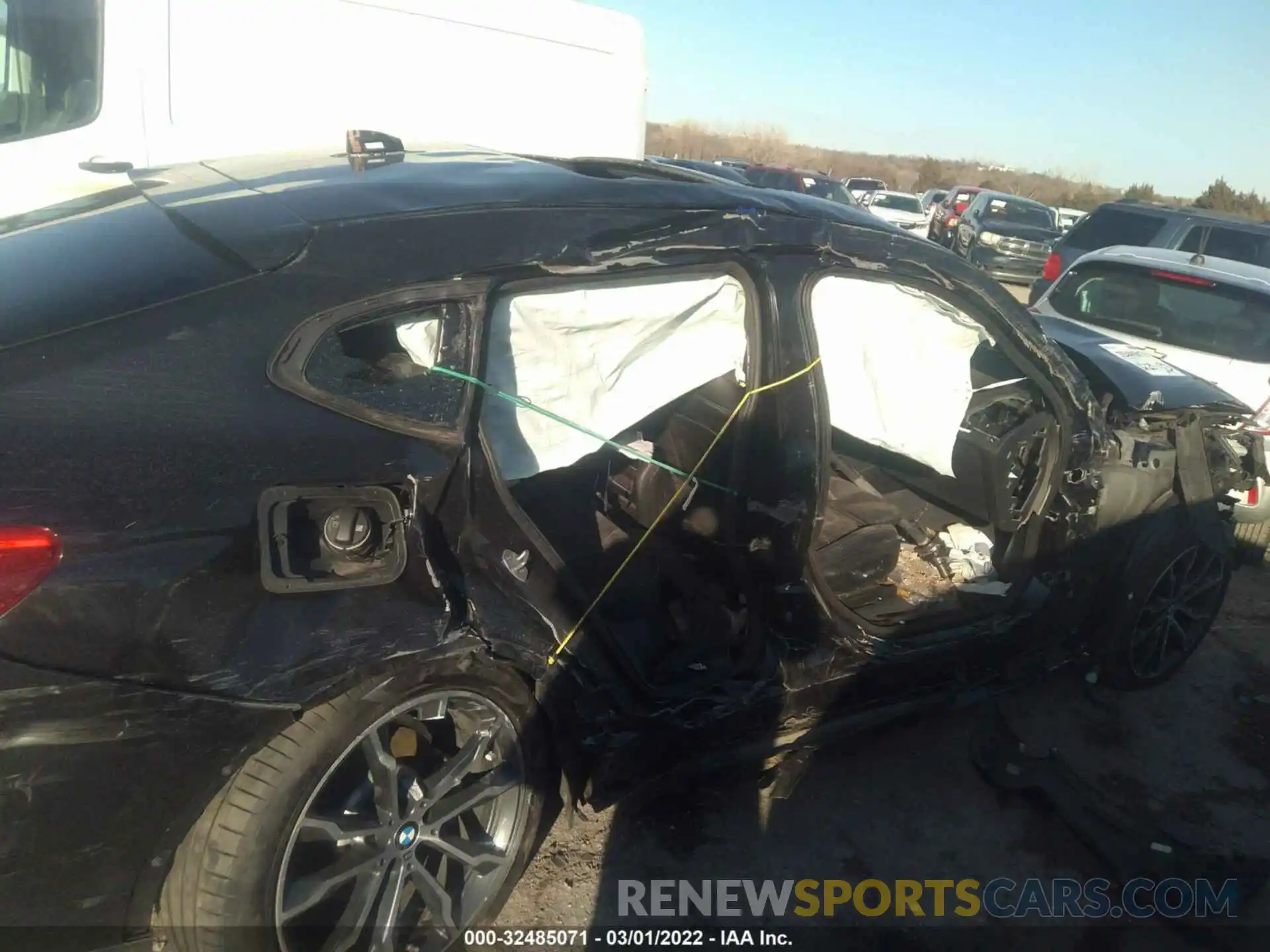 6 Photograph of a damaged car 5UXUJ3C50KLG52191 BMW X4 2019