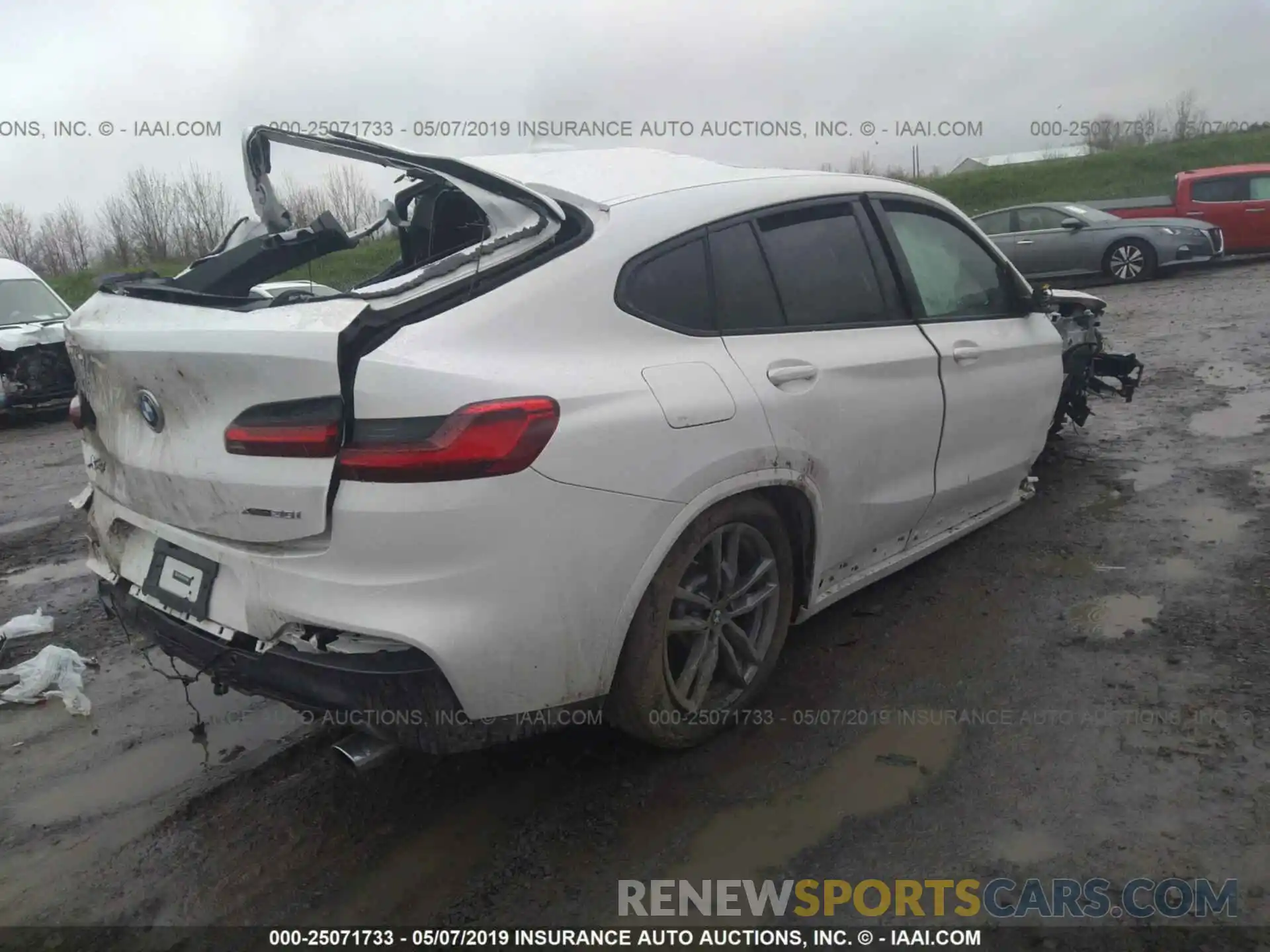 4 Фотография поврежденного автомобиля 5UXUJ3C51KLG52457 BMW X4 2019