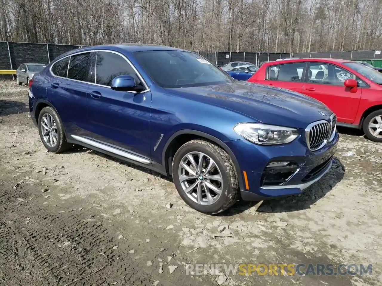 4 Photograph of a damaged car 5UXUJ3C51KLG52720 BMW X4 2019