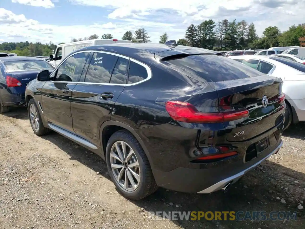 3 Photograph of a damaged car 5UXUJ3C51KLG55536 BMW X4 2019