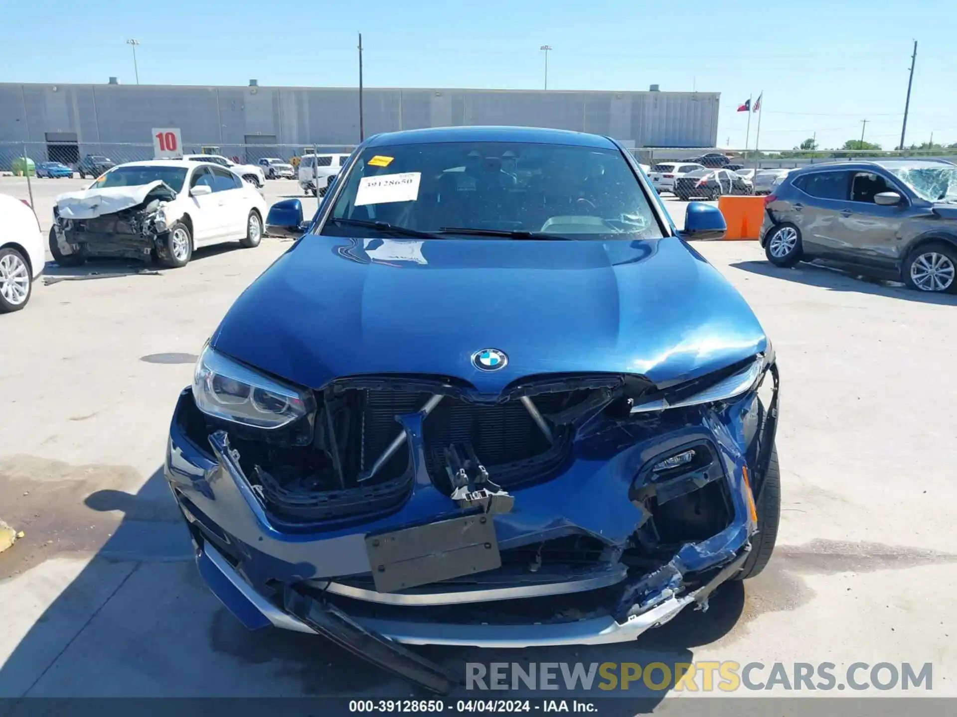 12 Photograph of a damaged car 5UXUJ3C51KLG56573 BMW X4 2019