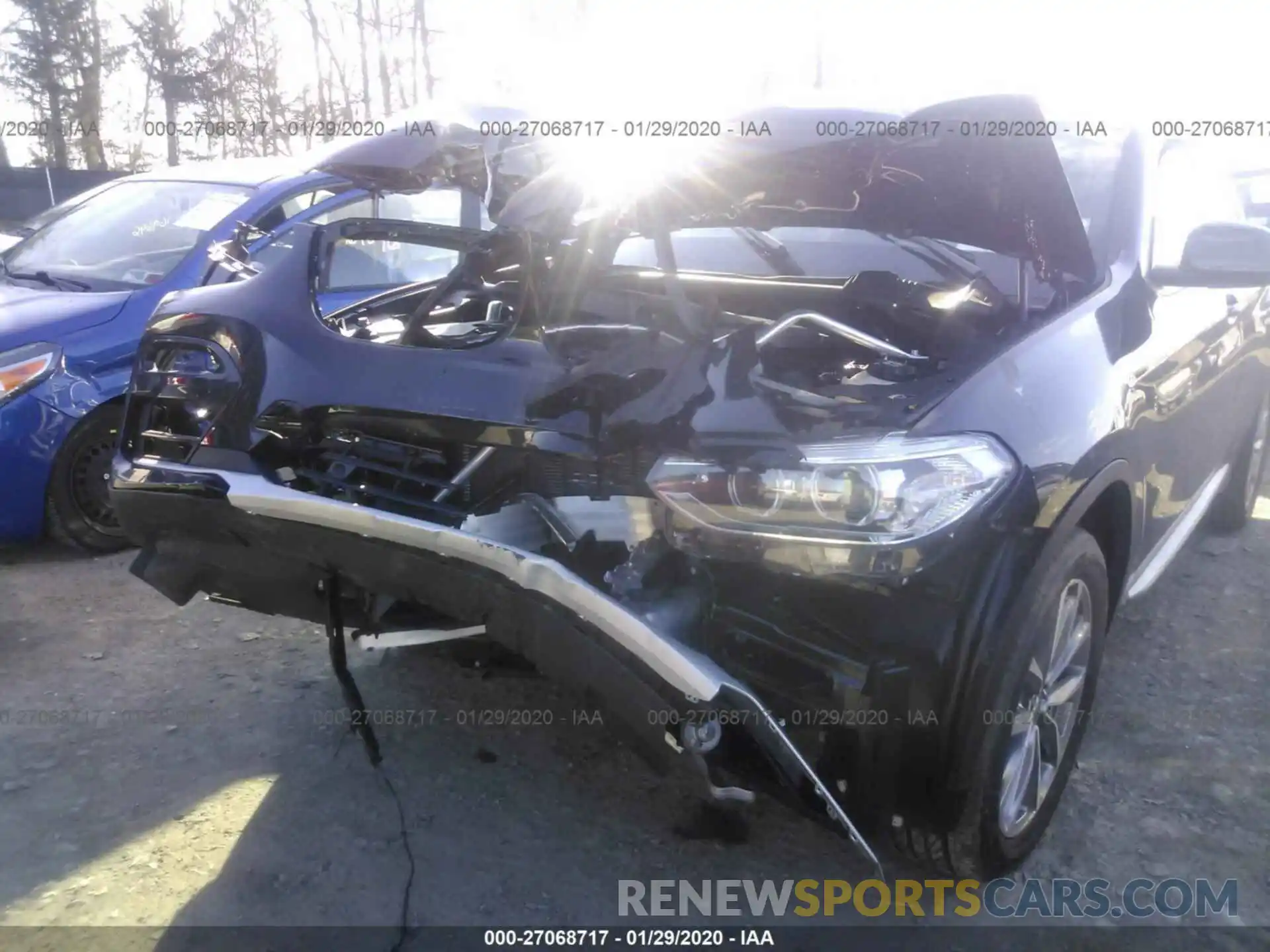 6 Photograph of a damaged car 5UXUJ3C51KLG57030 BMW X4 2019