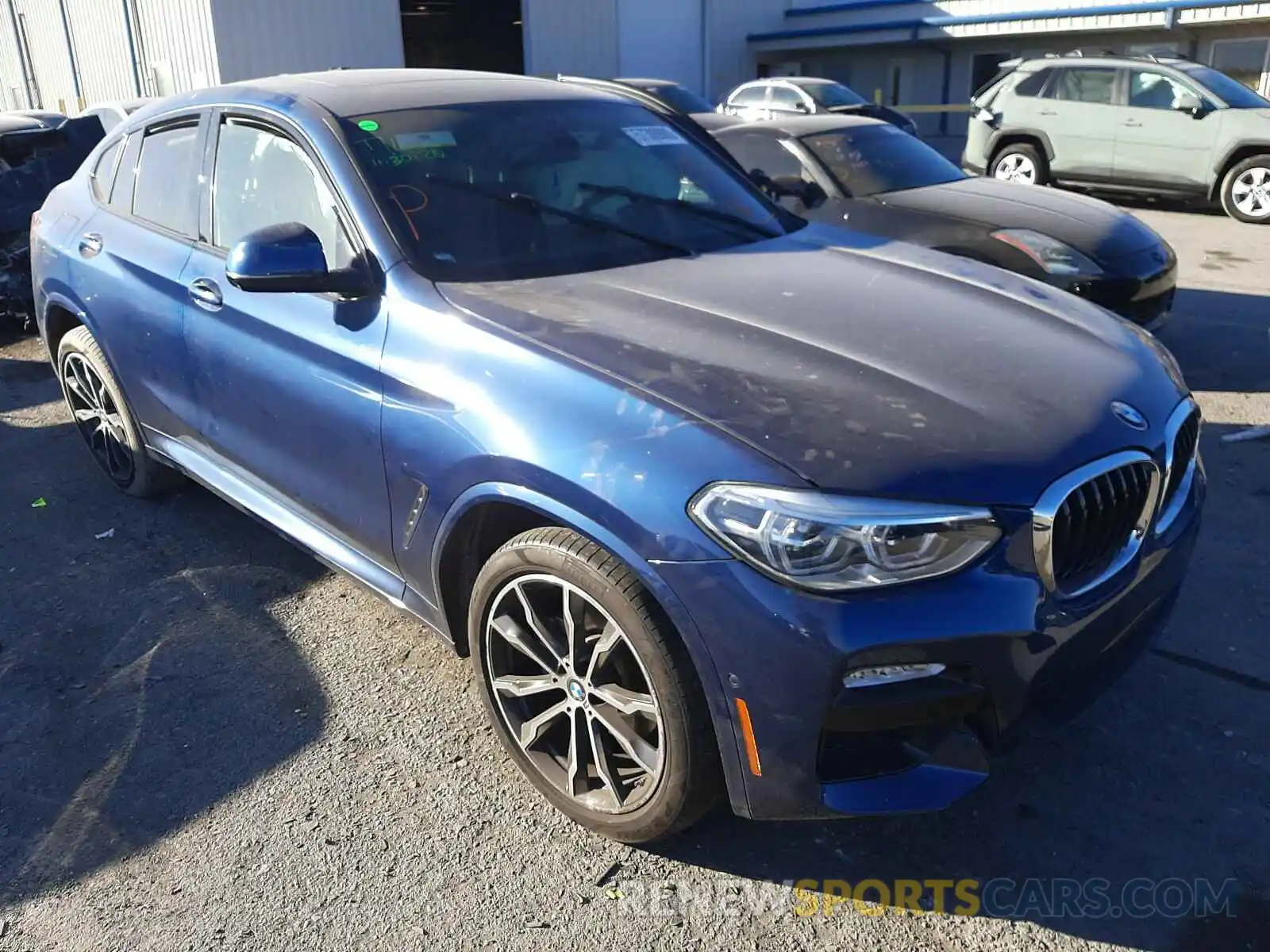 1 Photograph of a damaged car 5UXUJ3C52KLA58346 BMW X4 2019