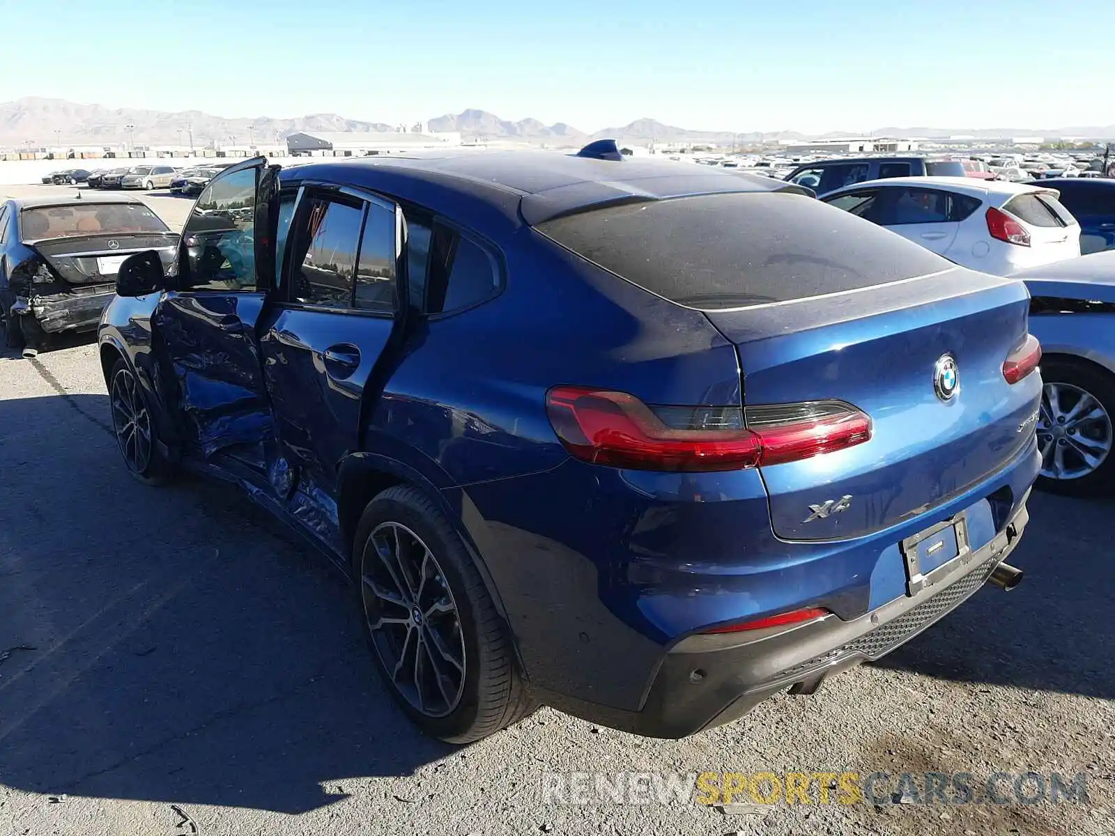 3 Photograph of a damaged car 5UXUJ3C52KLA58346 BMW X4 2019