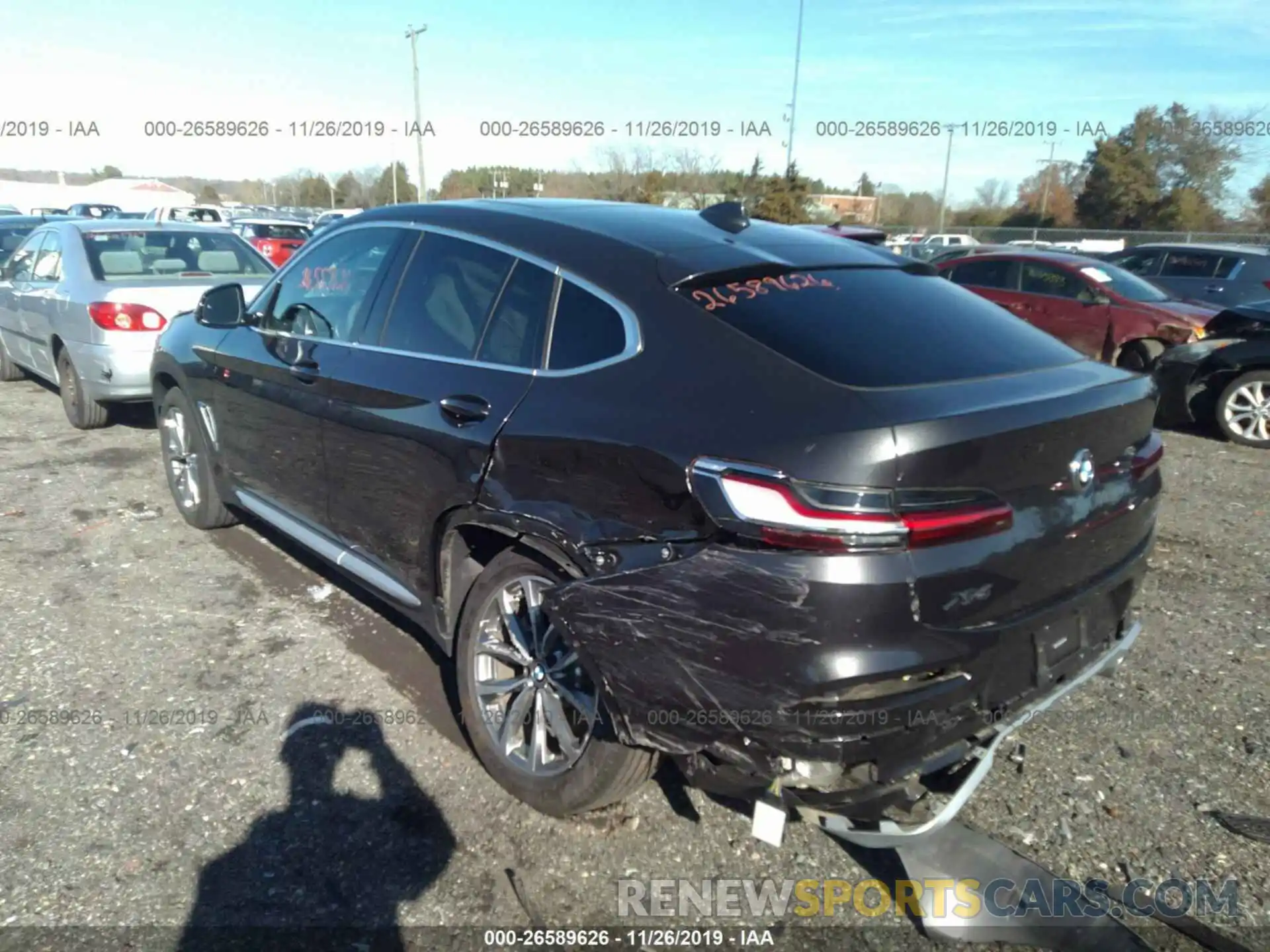 3 Photograph of a damaged car 5UXUJ3C52KLG52662 BMW X4 2019