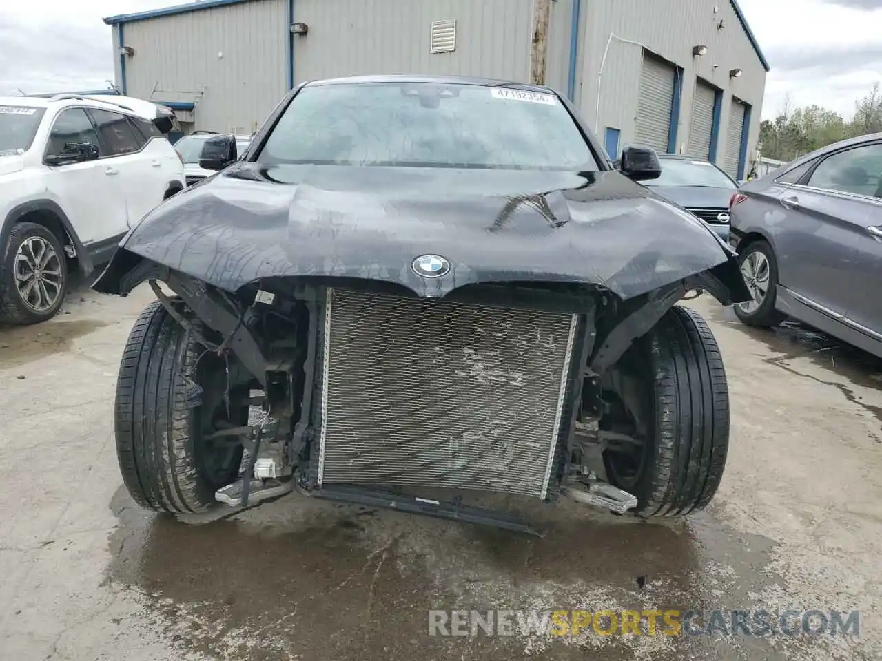 5 Photograph of a damaged car 5UXUJ3C52KLG54735 BMW X4 2019