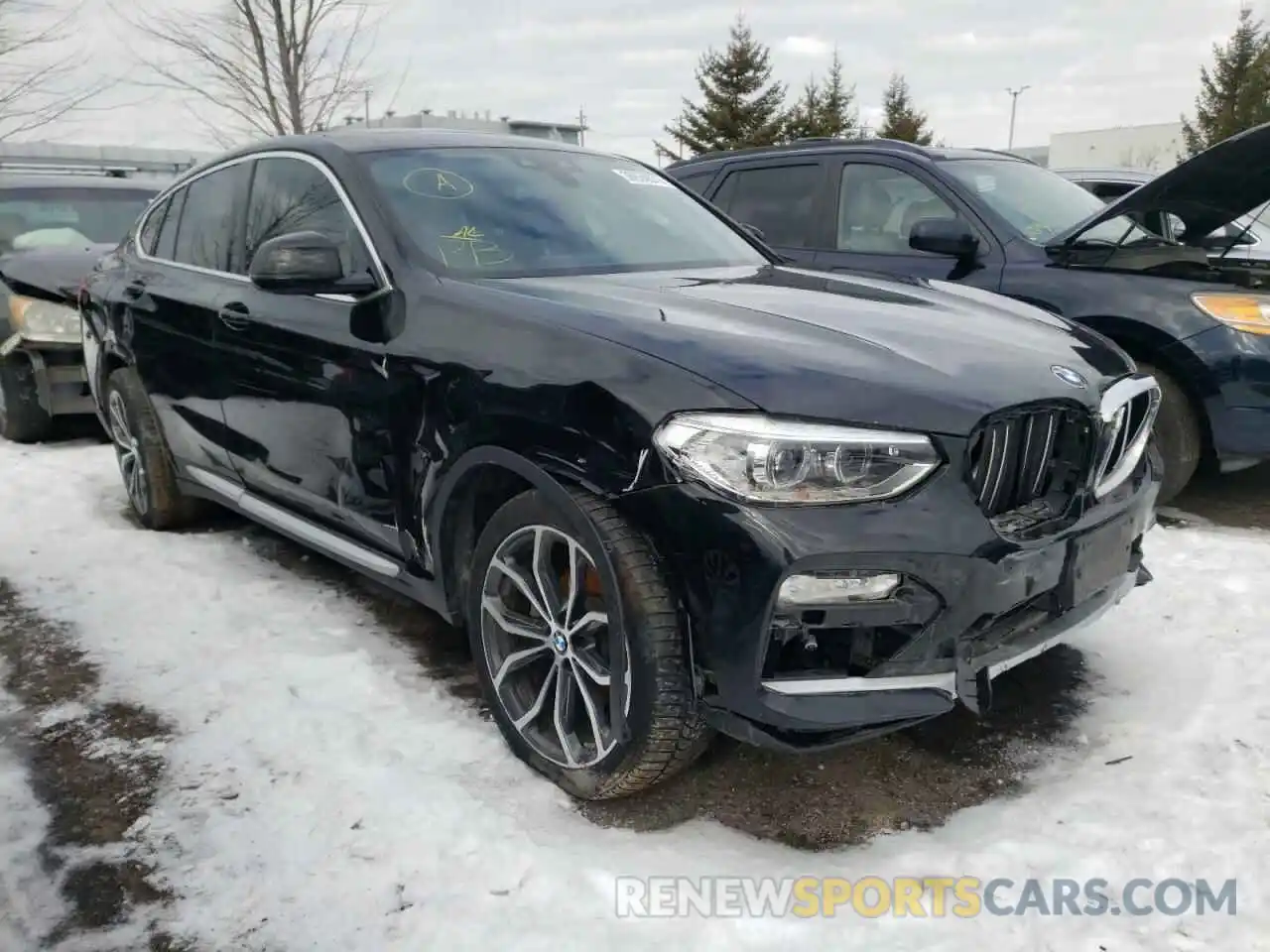 1 Photograph of a damaged car 5UXUJ3C52KLG56050 BMW X4 2019