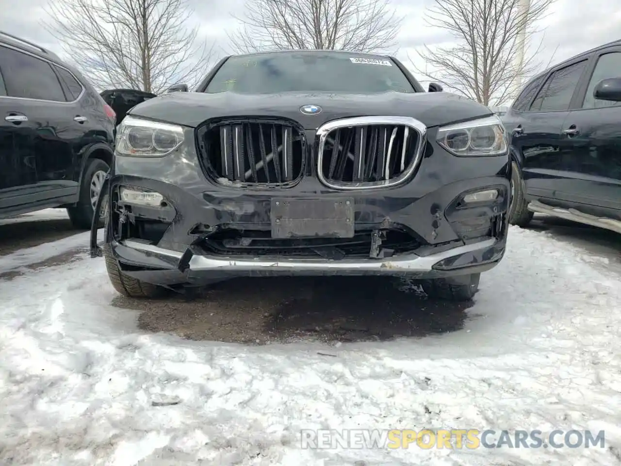 9 Photograph of a damaged car 5UXUJ3C52KLG56050 BMW X4 2019