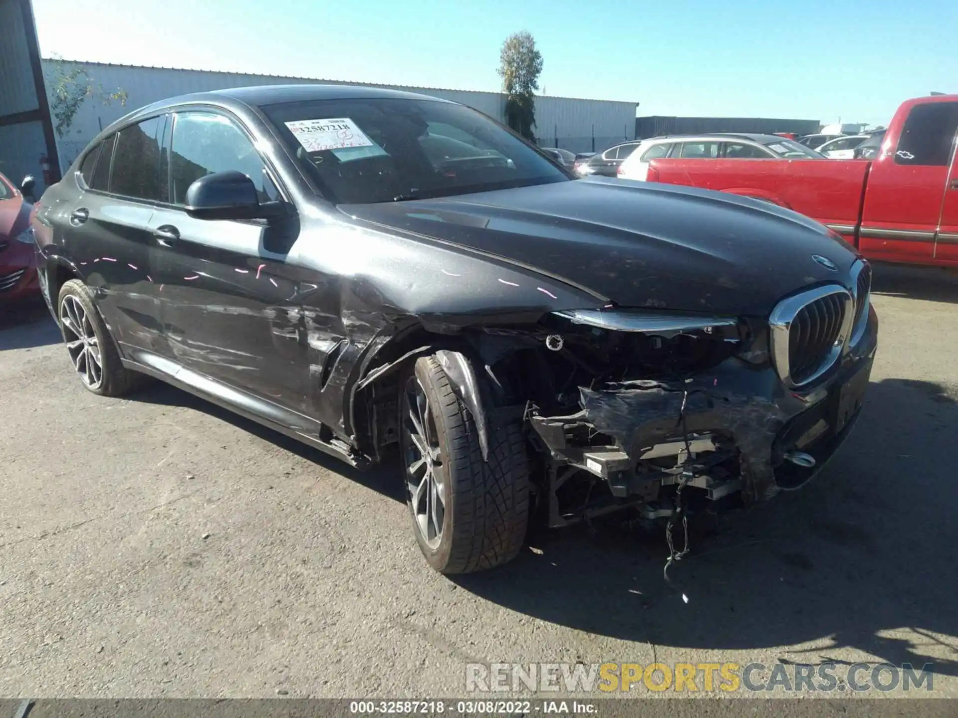 6 Photograph of a damaged car 5UXUJ3C52KLG56453 BMW X4 2019