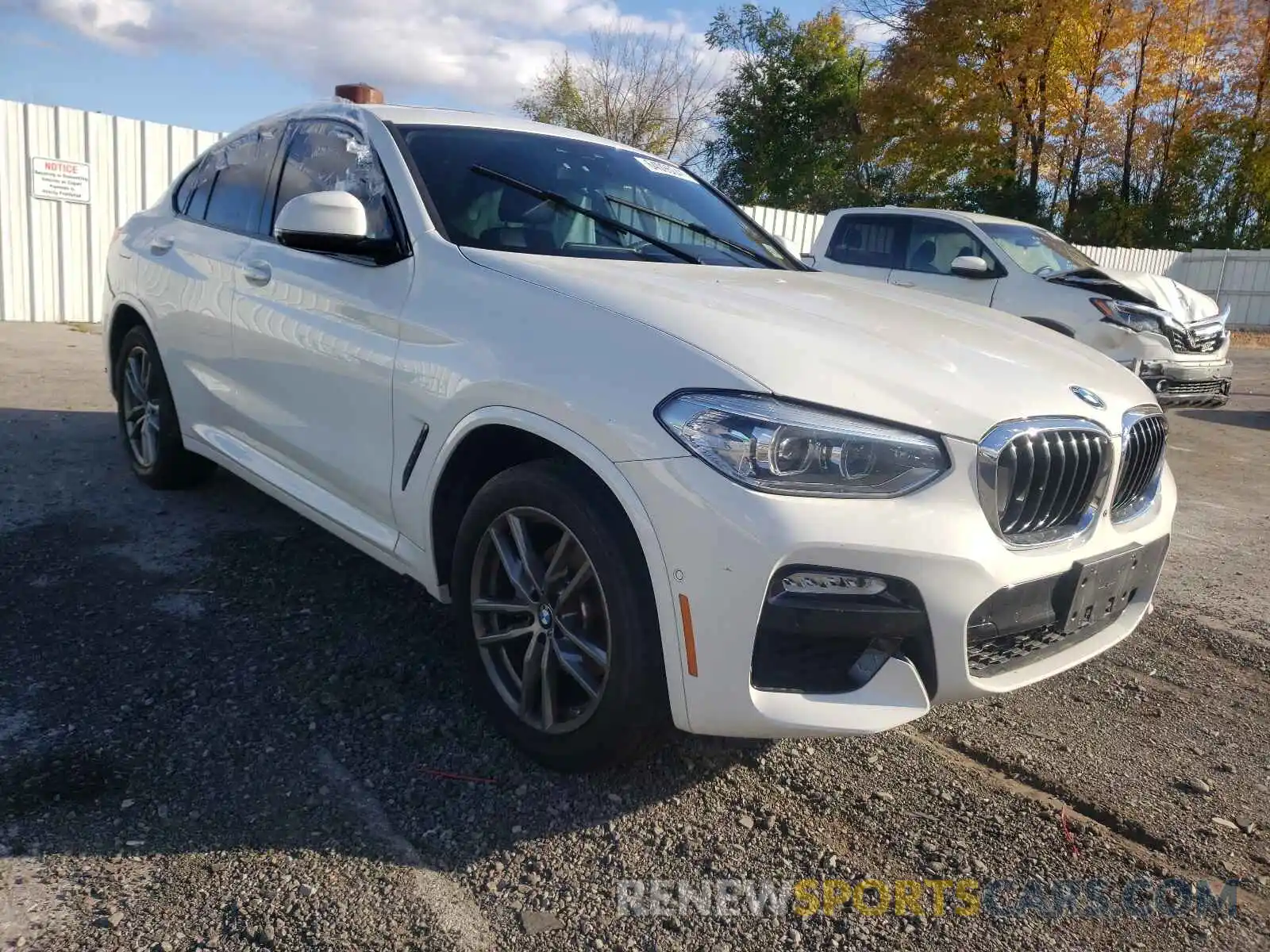 1 Photograph of a damaged car 5UXUJ3C52KLG56484 BMW X4 2019