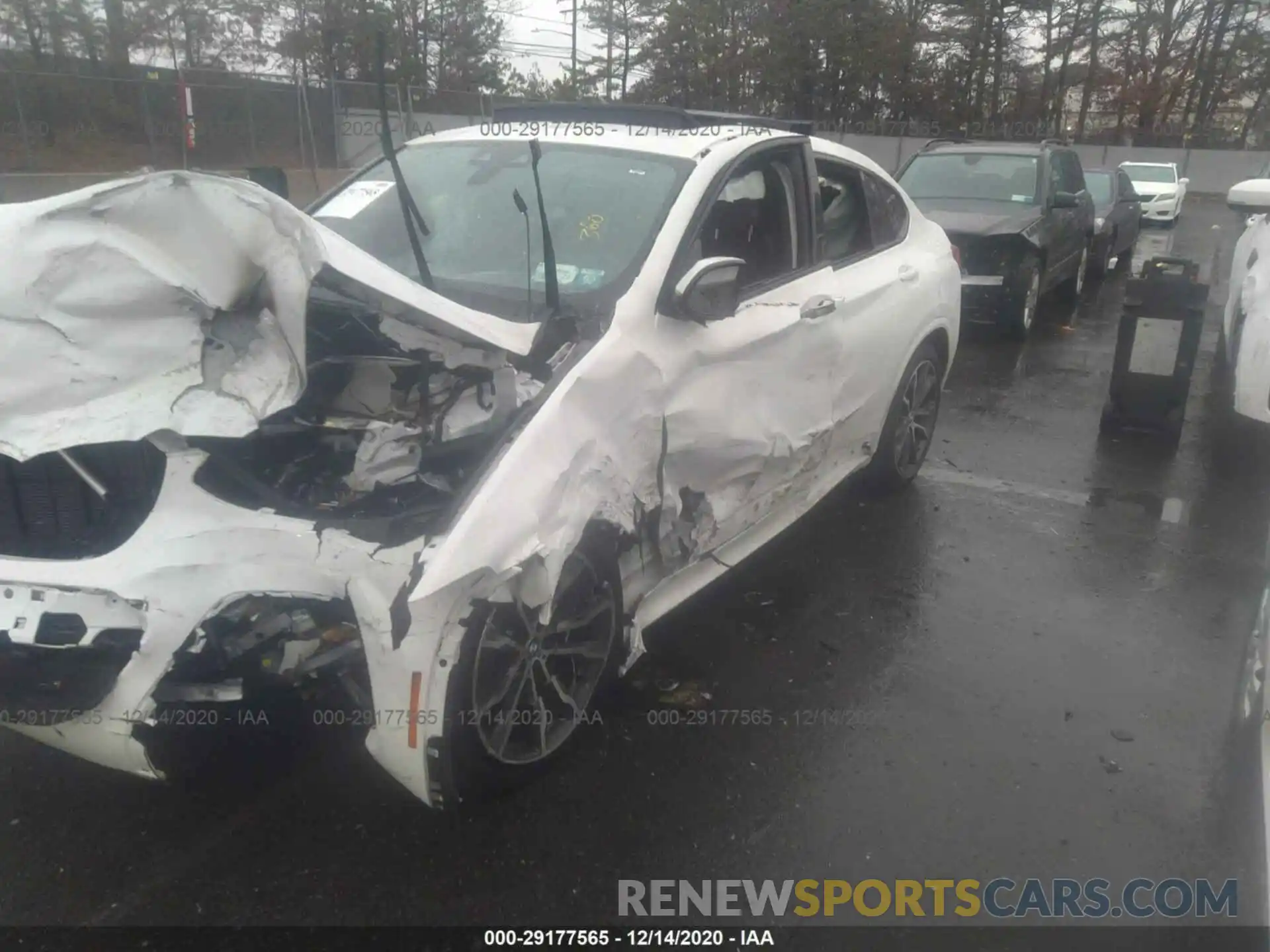 2 Photograph of a damaged car 5UXUJ3C52KLG56999 BMW X4 2019