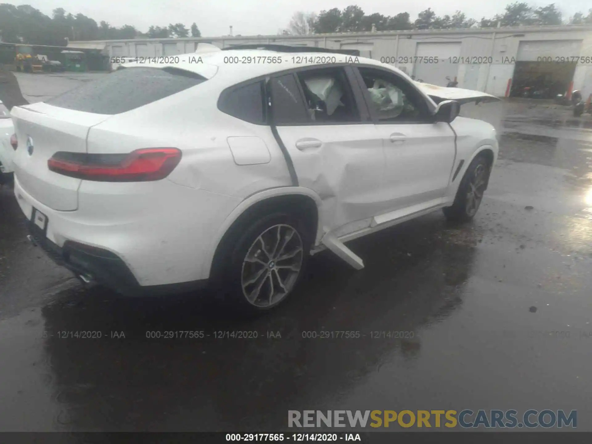 4 Photograph of a damaged car 5UXUJ3C52KLG56999 BMW X4 2019