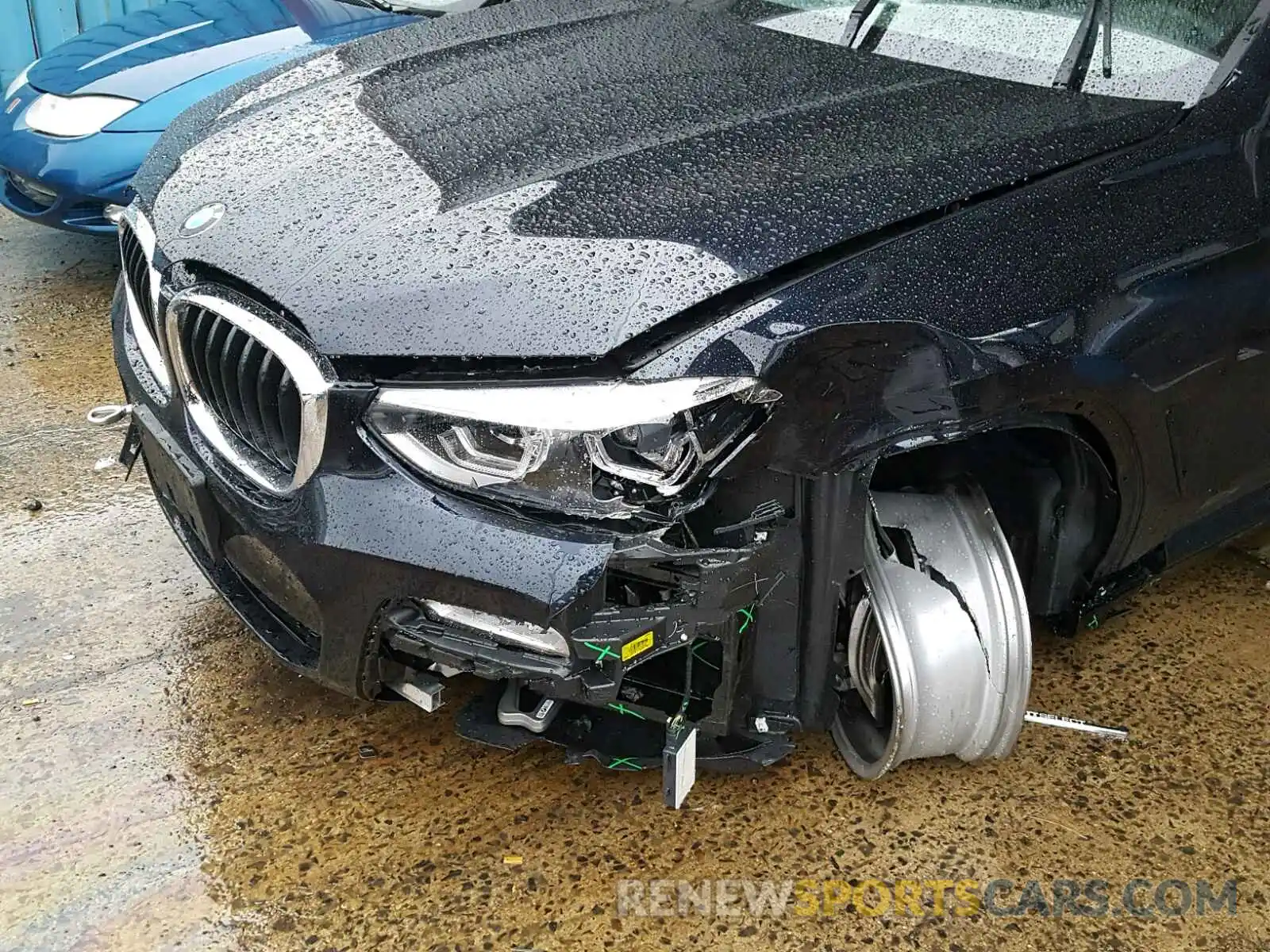 9 Photograph of a damaged car 5UXUJ3C53KLG52458 BMW X4 2019