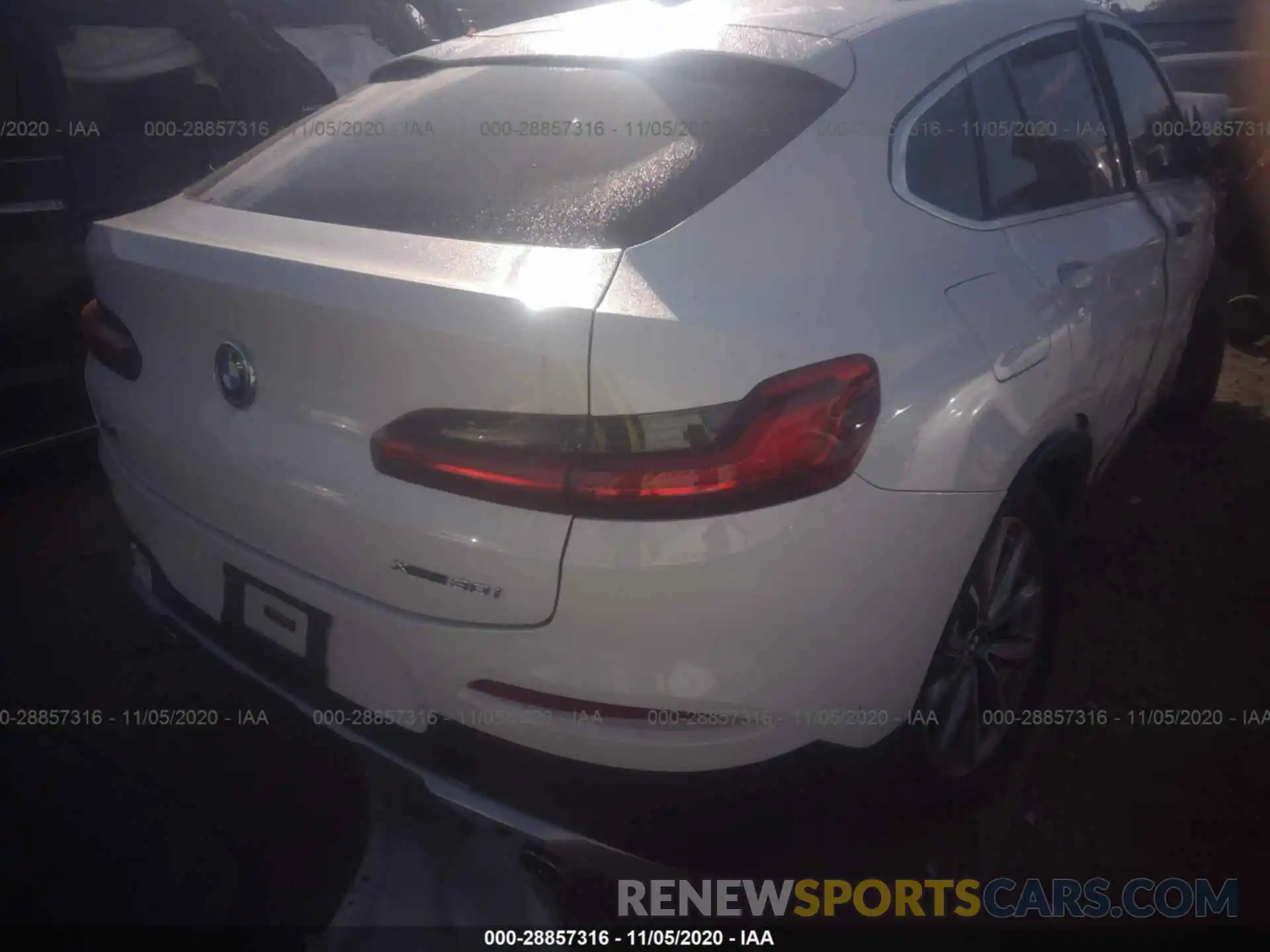 4 Photograph of a damaged car 5UXUJ3C53KLG53268 BMW X4 2019