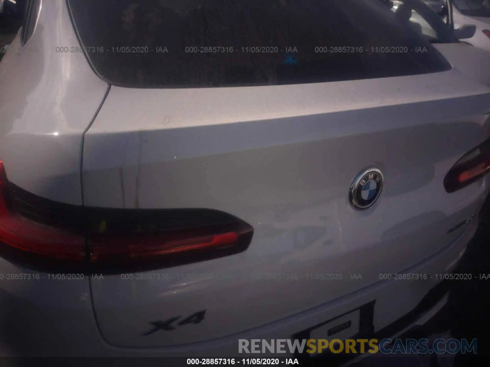 8 Photograph of a damaged car 5UXUJ3C53KLG53268 BMW X4 2019