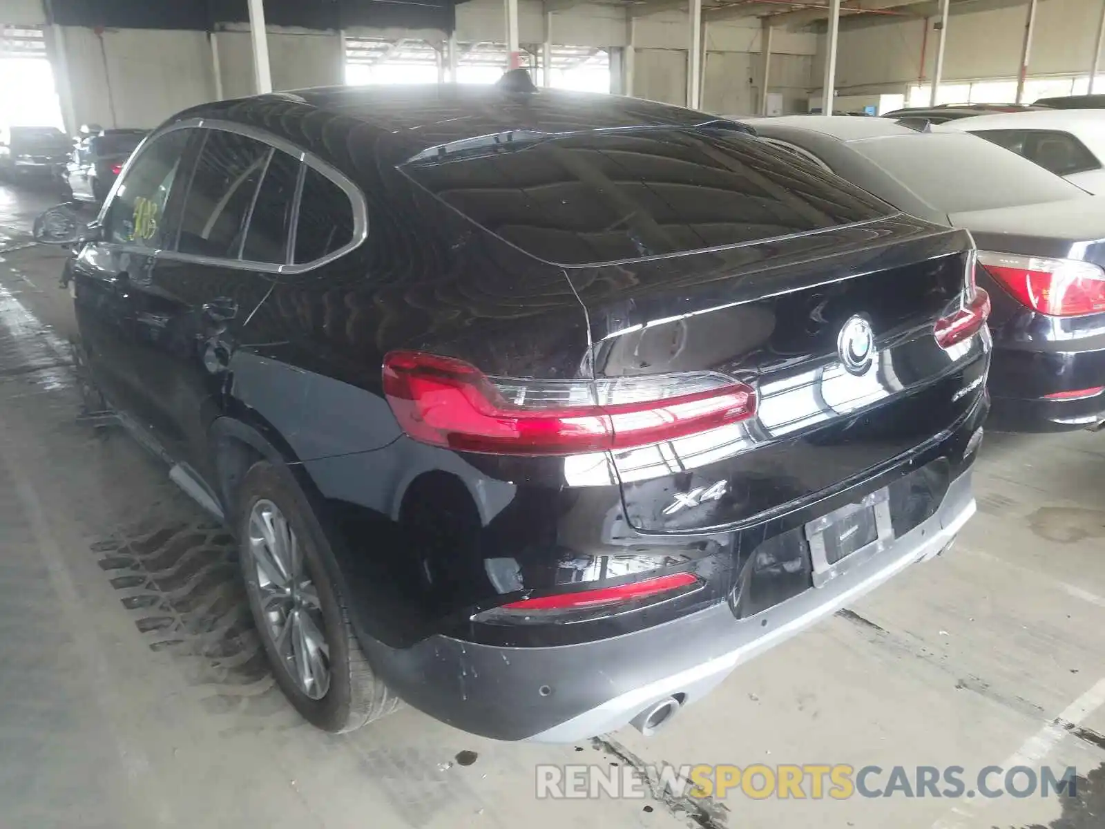 3 Photograph of a damaged car 5UXUJ3C53KLG53609 BMW X4 2019