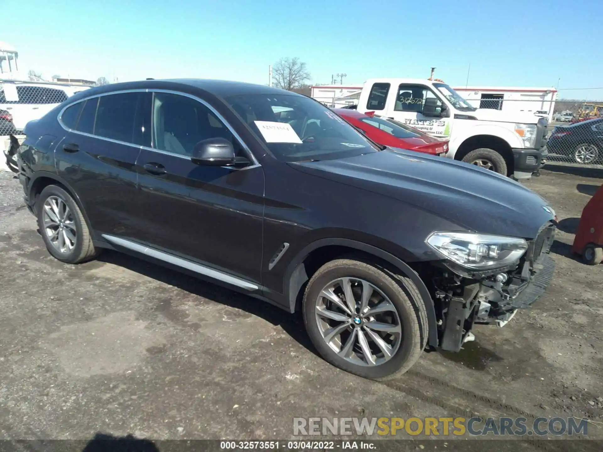 1 Photograph of a damaged car 5UXUJ3C53KLG54050 BMW X4 2019