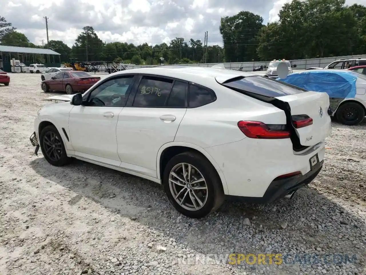 3 Photograph of a damaged car 5UXUJ3C53KLG55859 BMW X4 2019