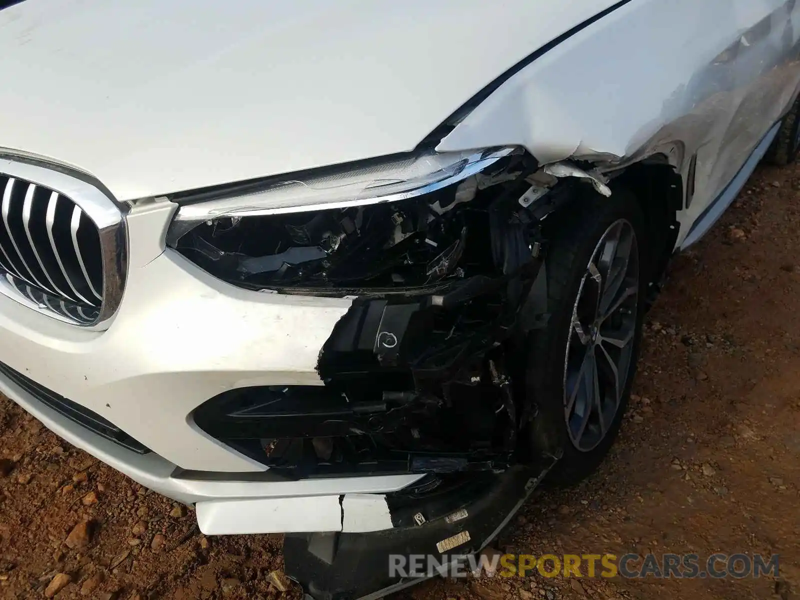 9 Photograph of a damaged car 5UXUJ3C54KLG54929 BMW X4 2019