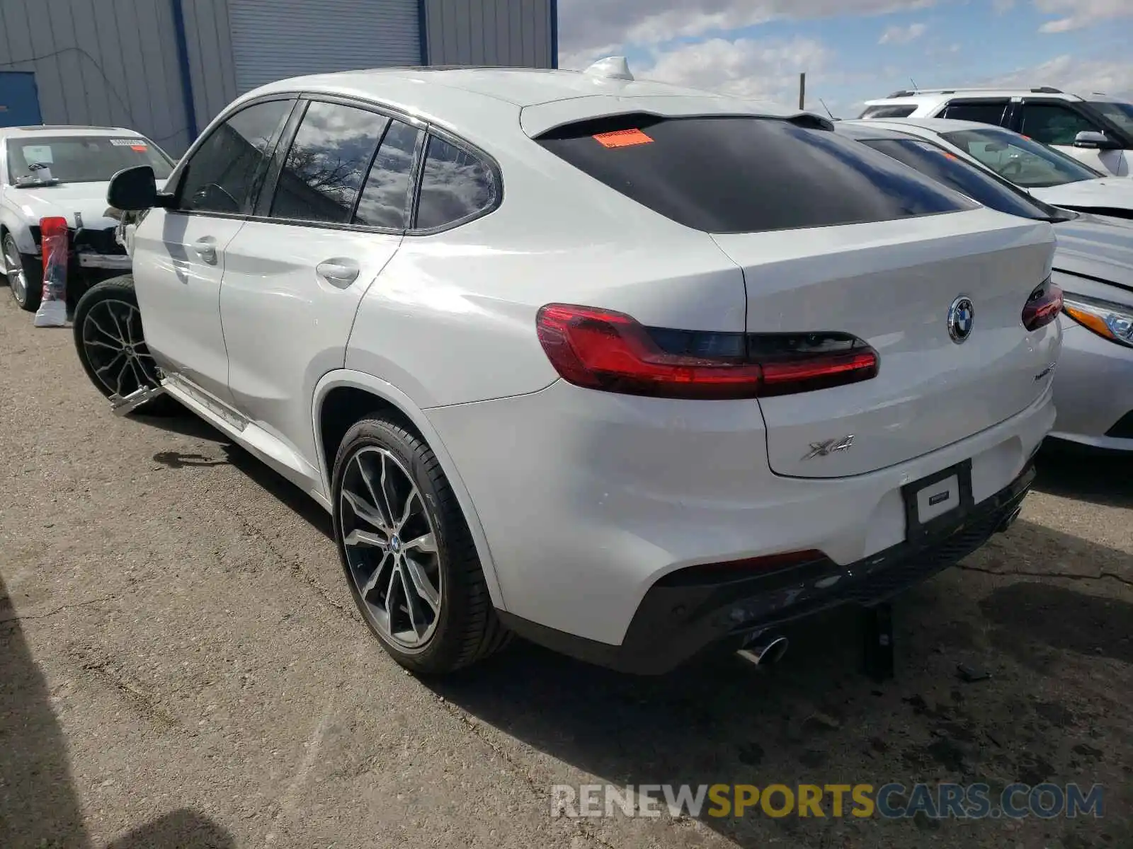 3 Photograph of a damaged car 5UXUJ3C54KLG55952 BMW X4 2019